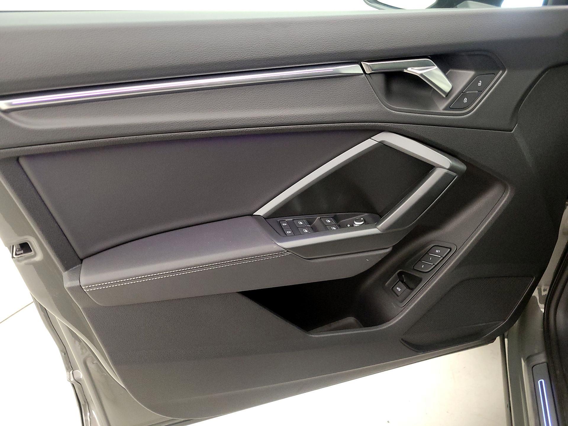 Thumbnail: 2023 Audi Q3 - 12