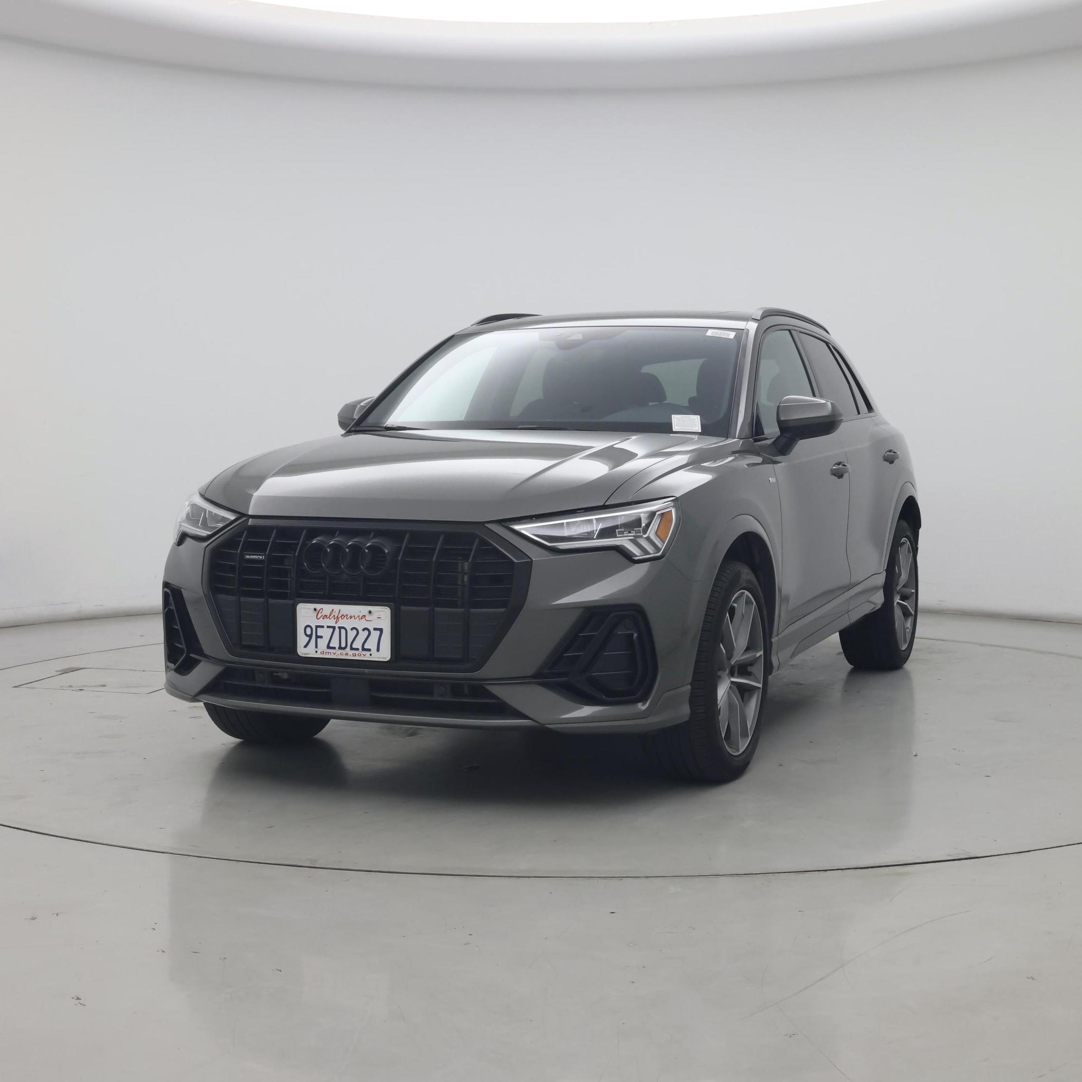 Thumbnail: 2023 Audi Q3 - 4