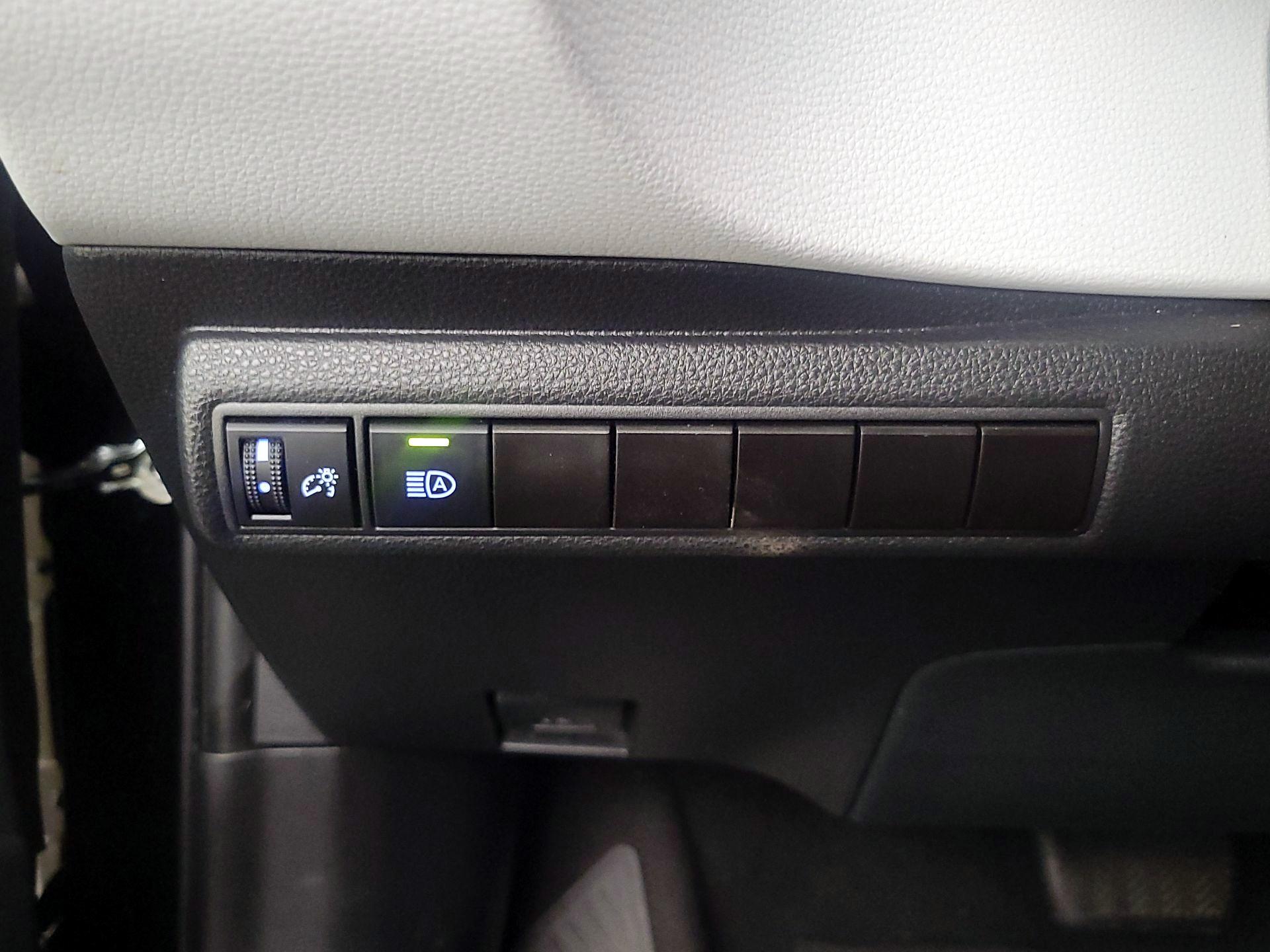 Thumbnail: 2022 Toyota Corolla - 13