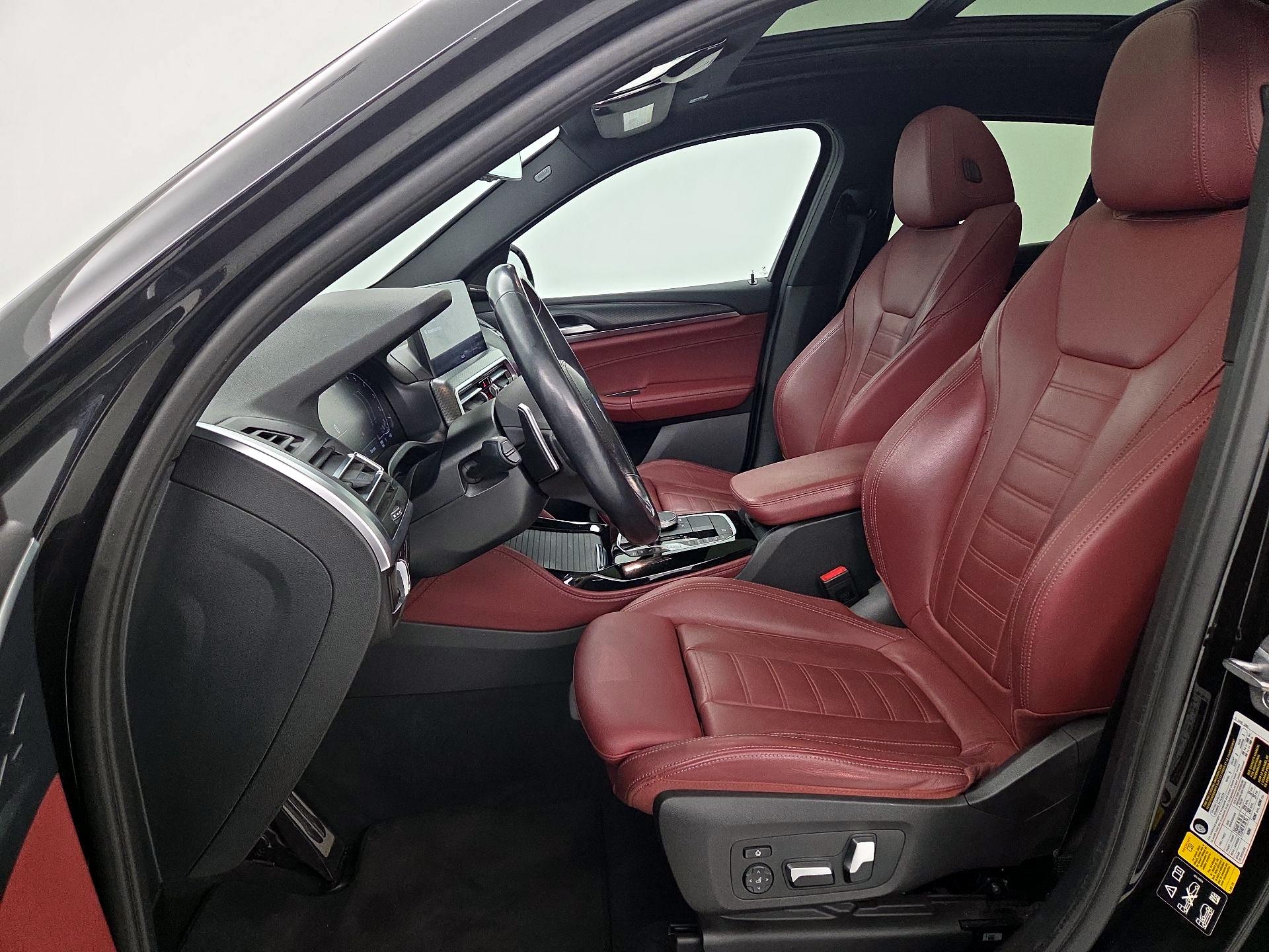 Thumbnail: 2023 BMW X4 - 11