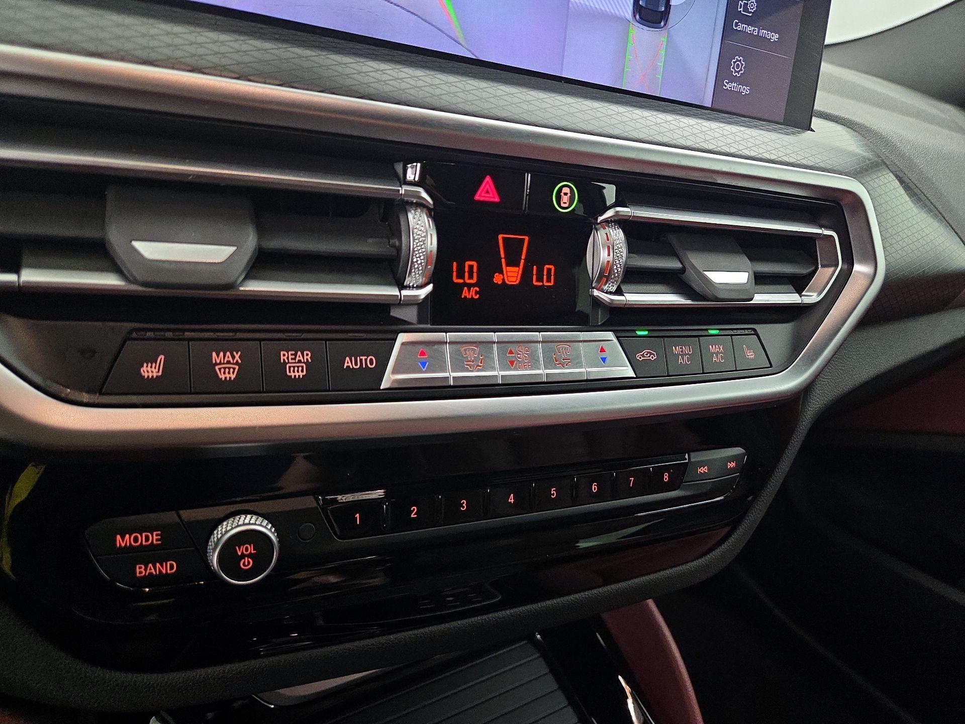 Thumbnail: 2023 BMW X4 - 17