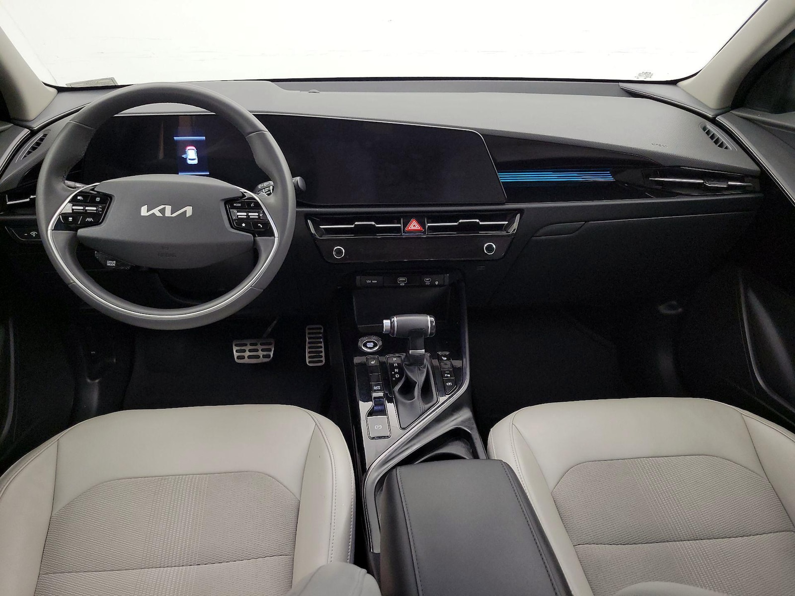 2024 Kia Niro EX Touring - Photo 10