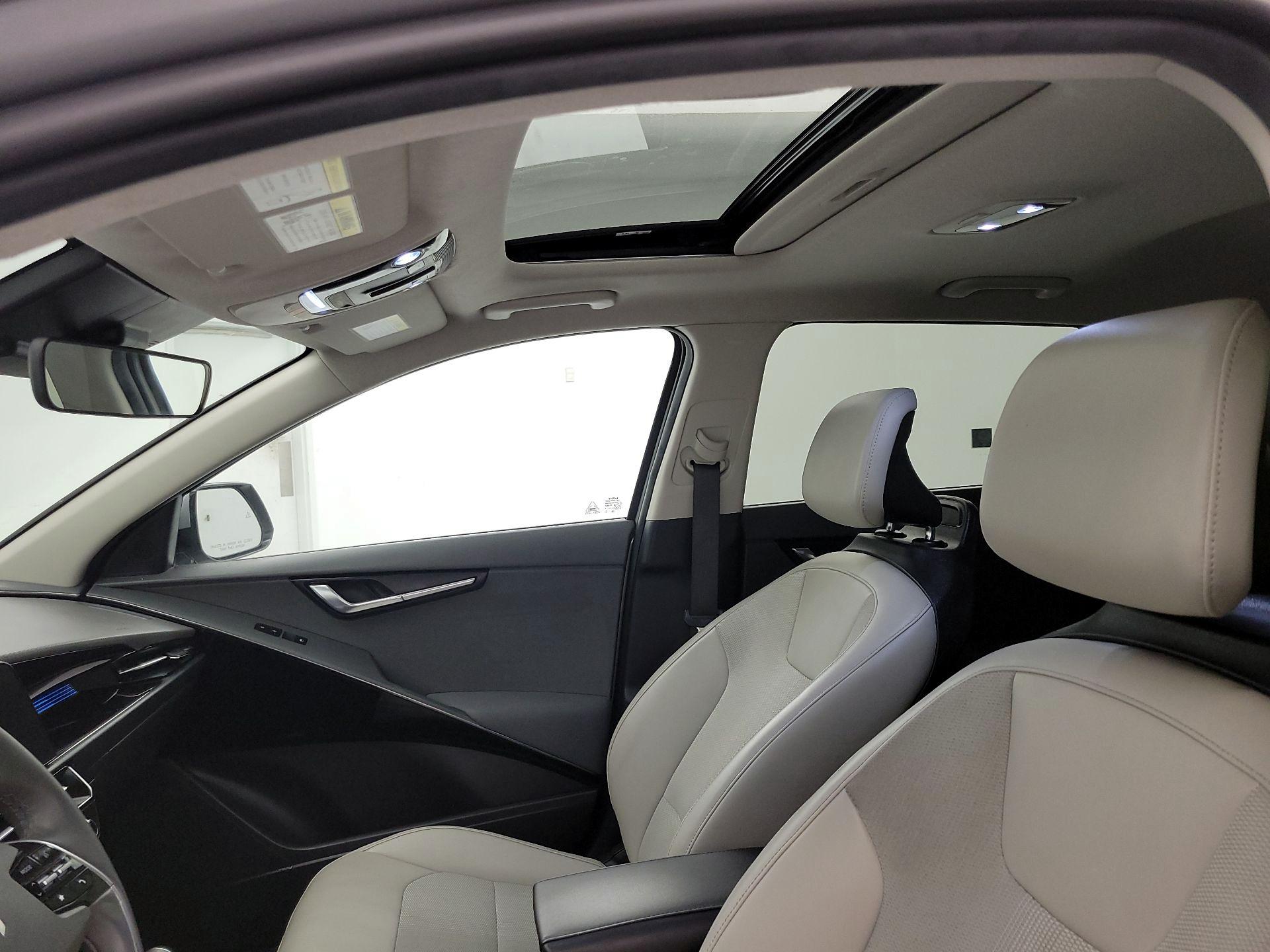 Thumbnail: 2024 Kia Niro - 19