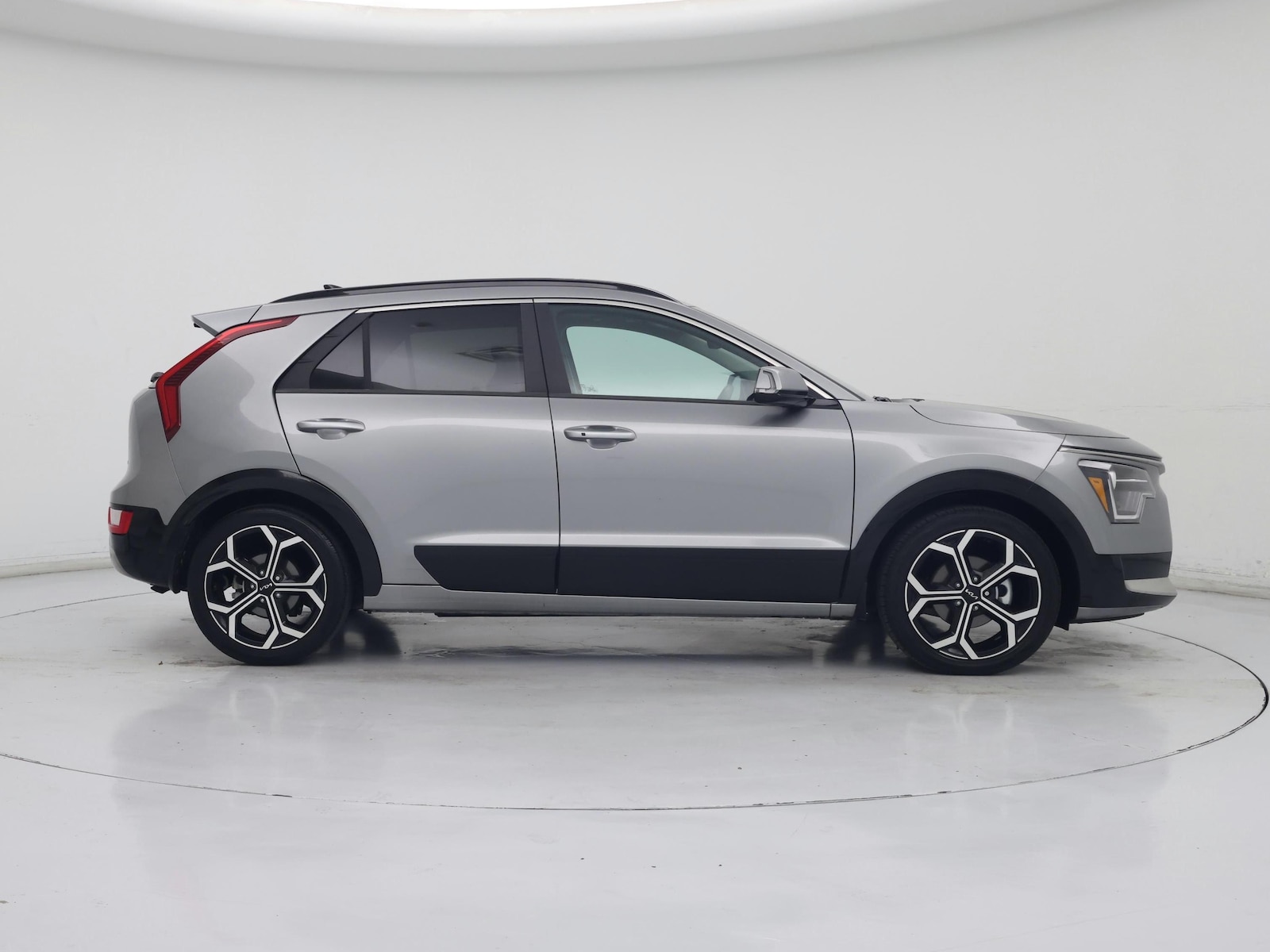 2024 Kia Niro EX Touring - Photo 8