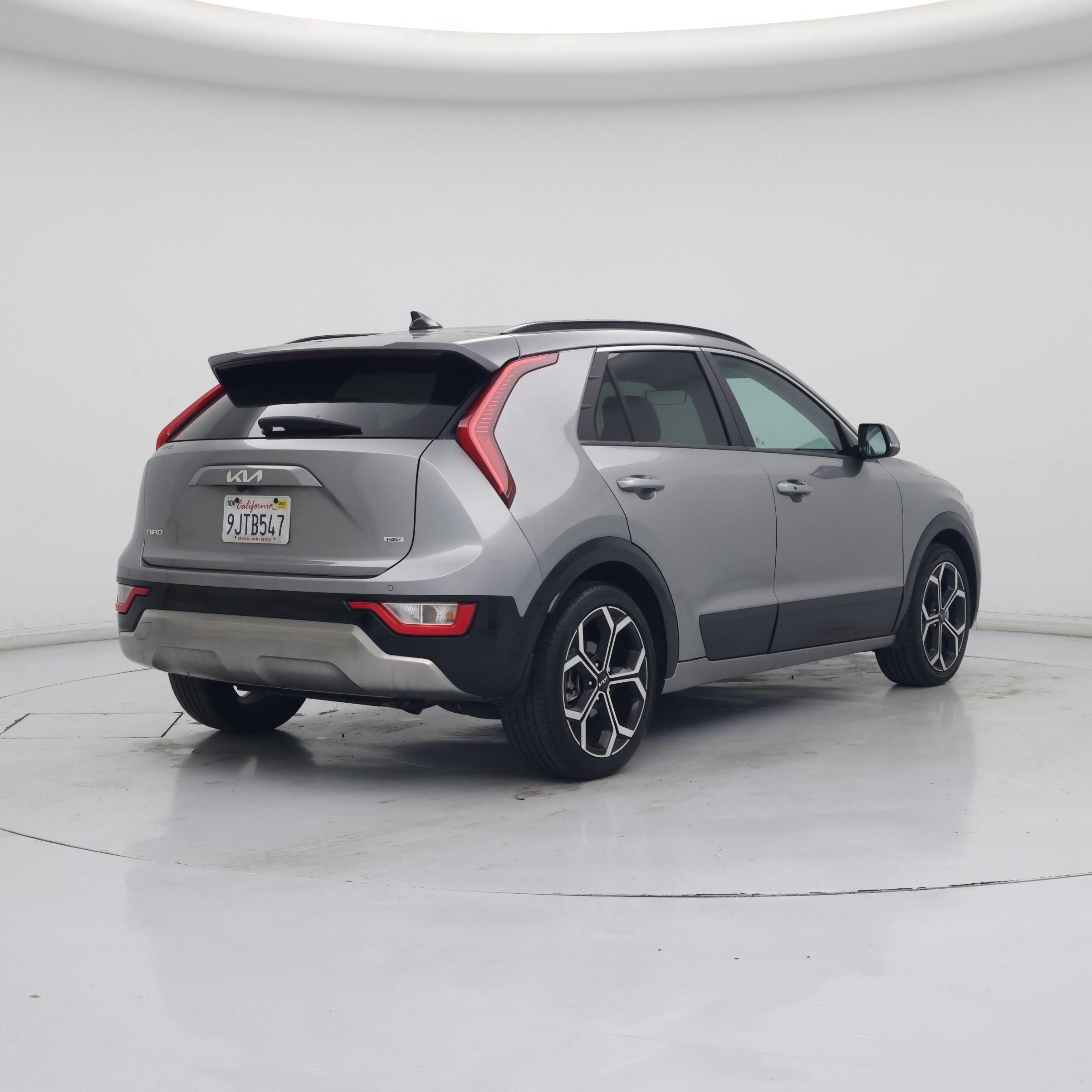 Thumbnail: 2024 Kia Niro - 8