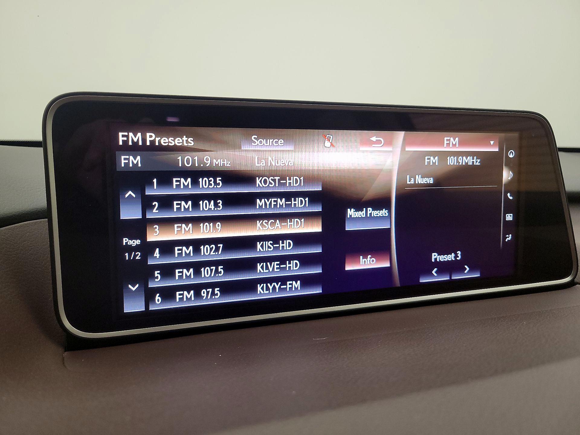 Thumbnail: 2018 Lexus RX - 14