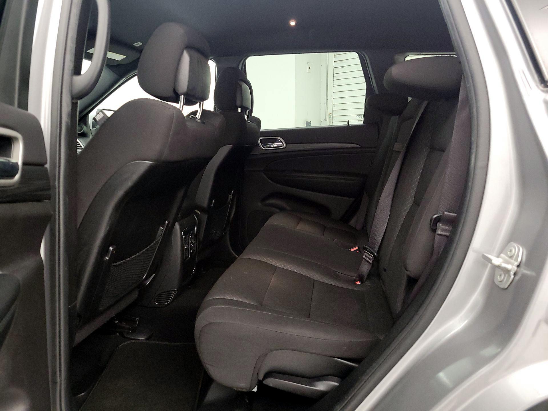 Thumbnail: 2021 Jeep Grand Cherokee - 18