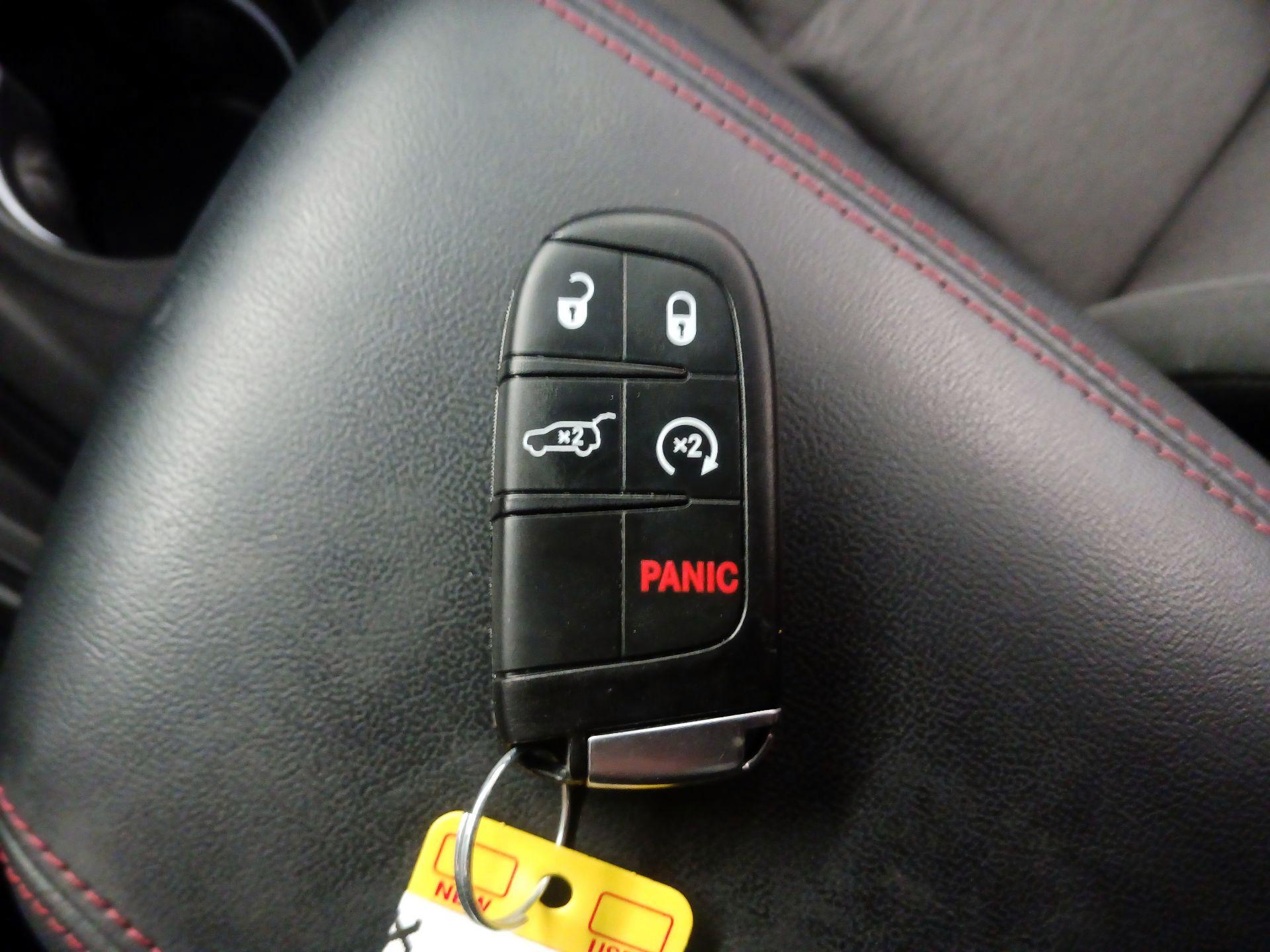 Thumbnail: 2023 Dodge Durango - 16