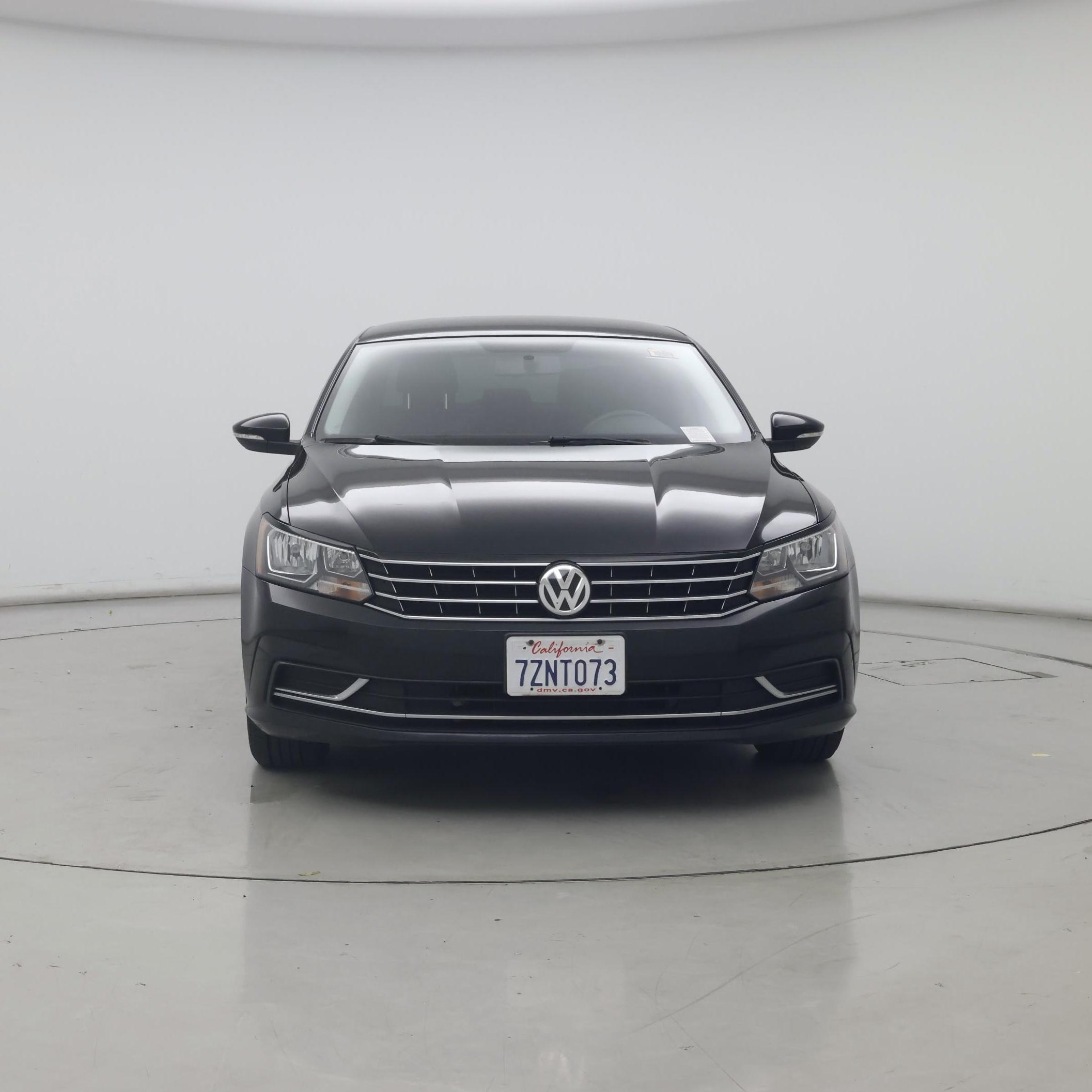 Thumbnail: 2017 Volkswagen Passat - 5