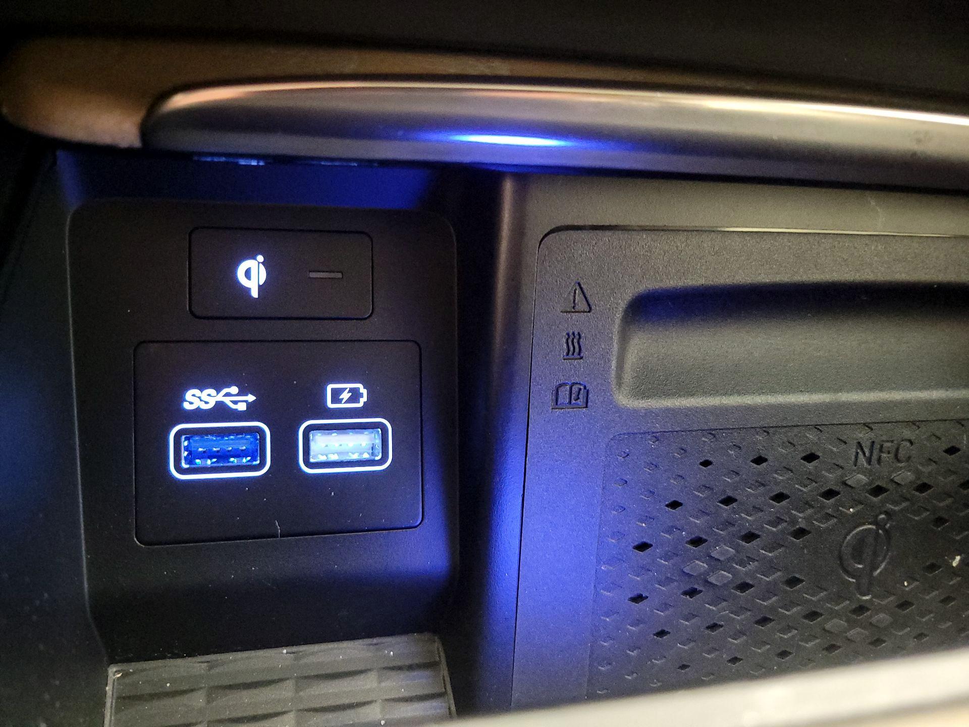 Thumbnail: 2022 Genesis GV80 - 18