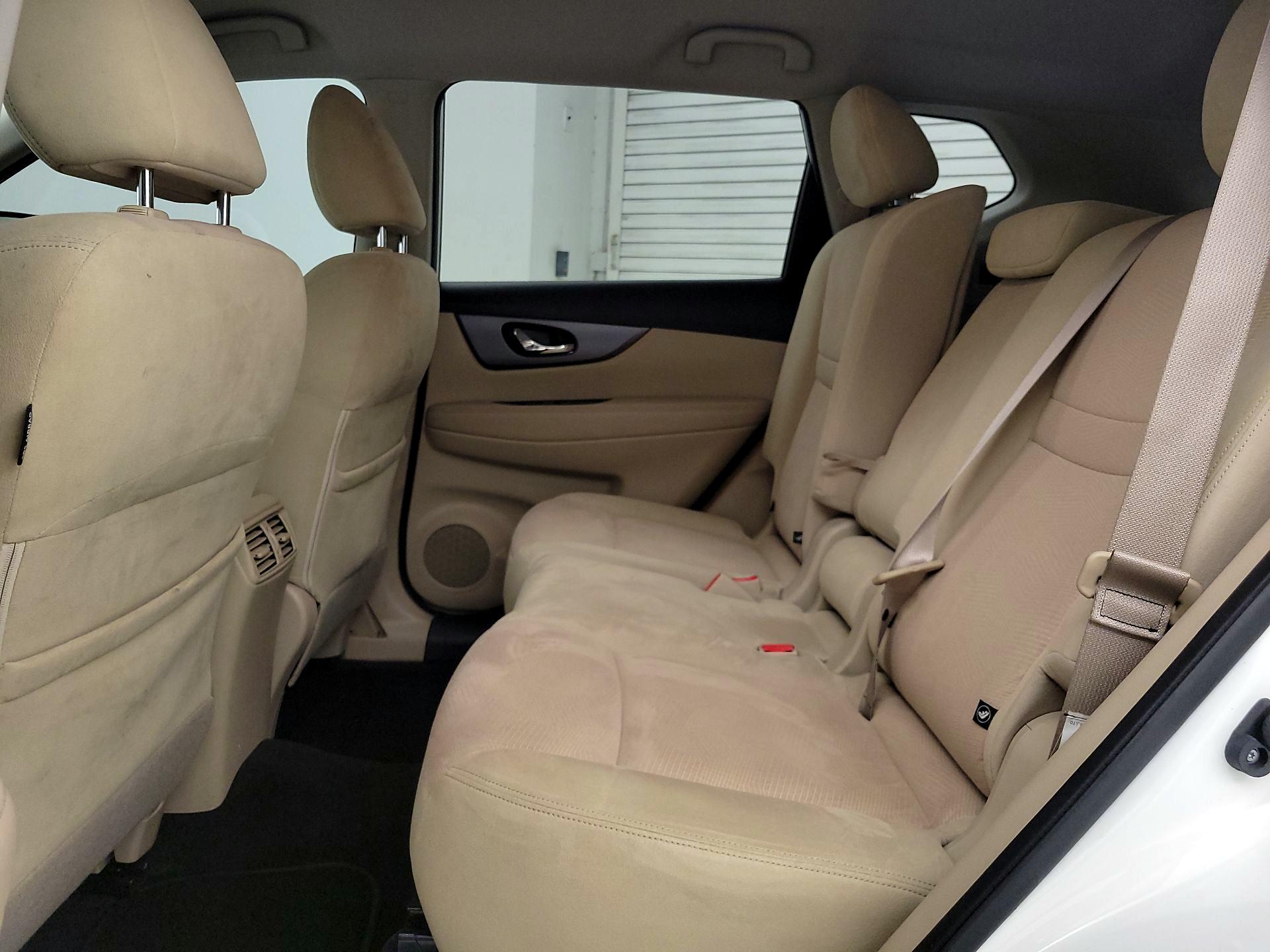 Thumbnail: 2016 Nissan Rogue - 19