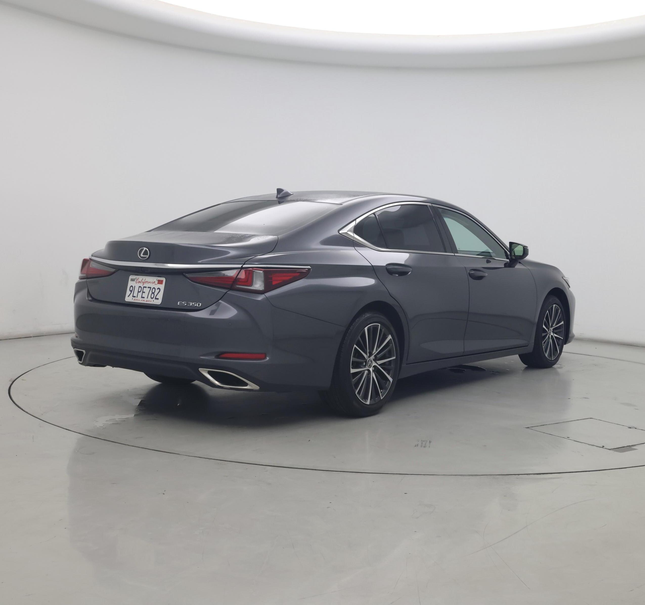 Thumbnail: 2024 Lexus ES - 8