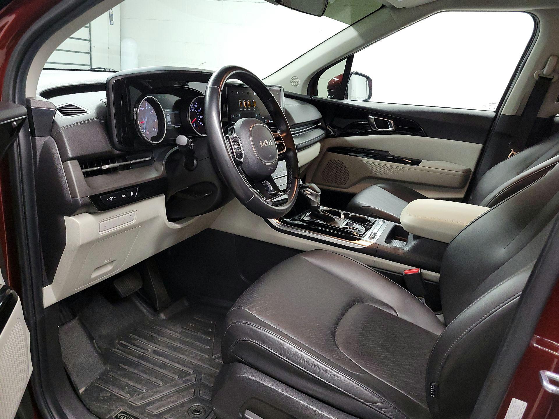 Thumbnail: 2022 Kia Carnival - 9