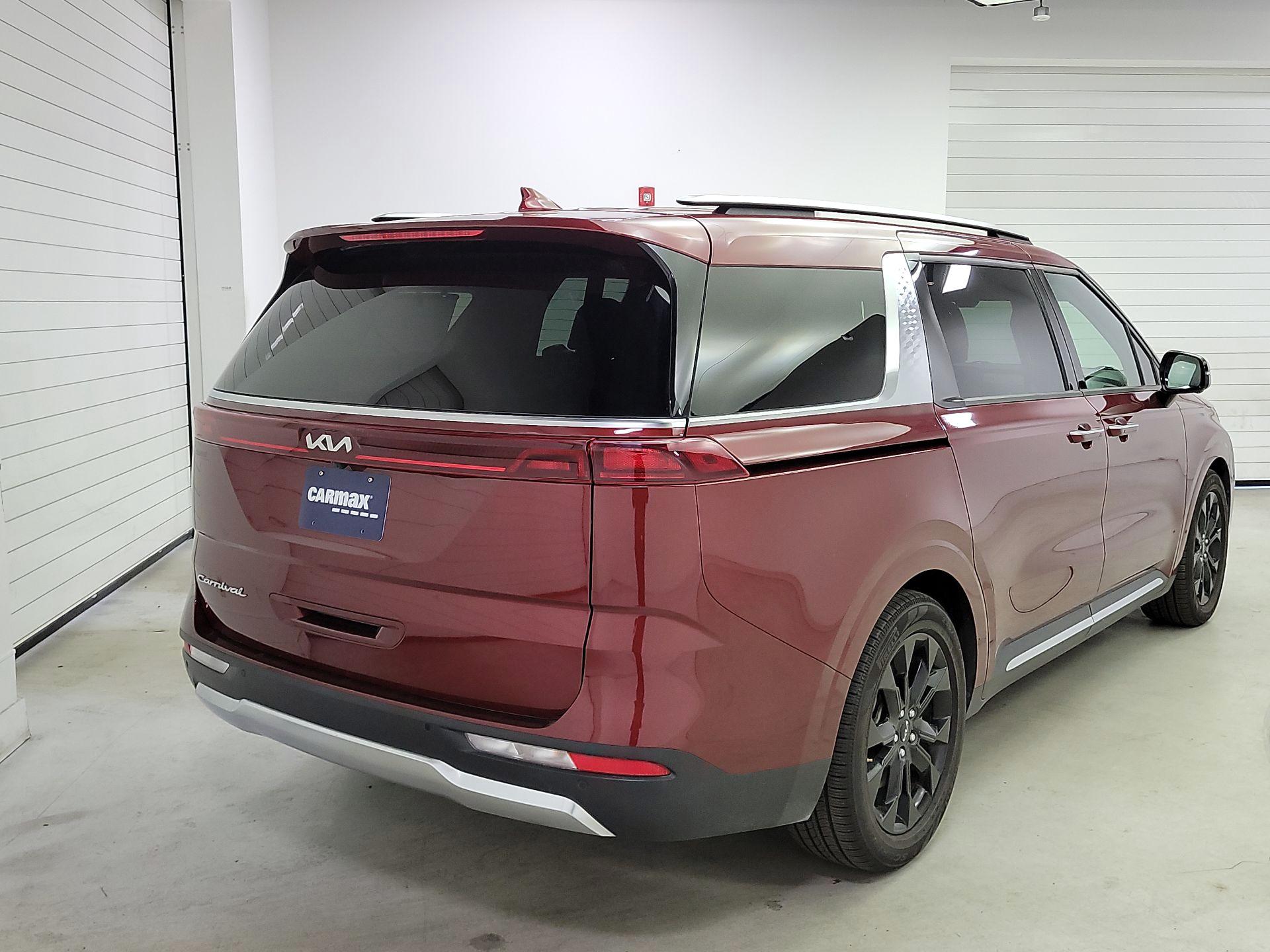 Thumbnail: 2022 Kia Carnival - 5