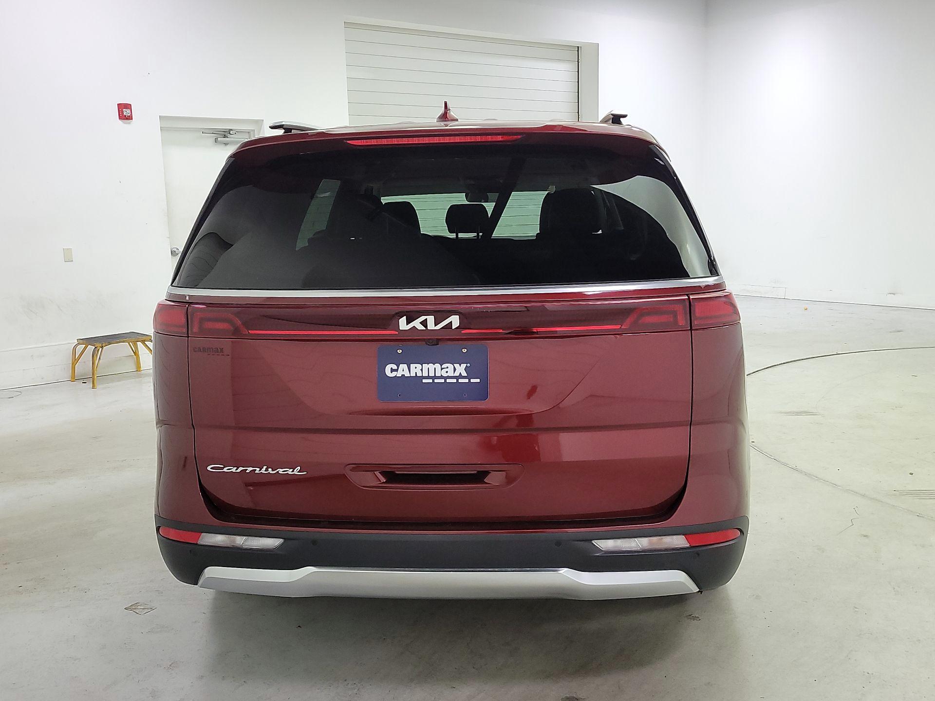 Thumbnail: 2022 Kia Carnival - 7