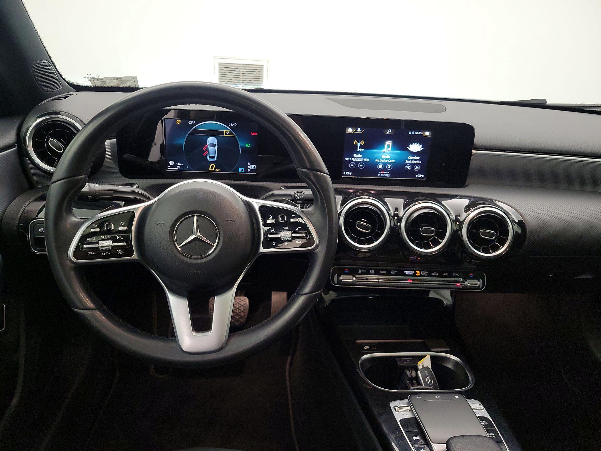 Thumbnail: 2020 Mercedes-Benz A-Class - 10