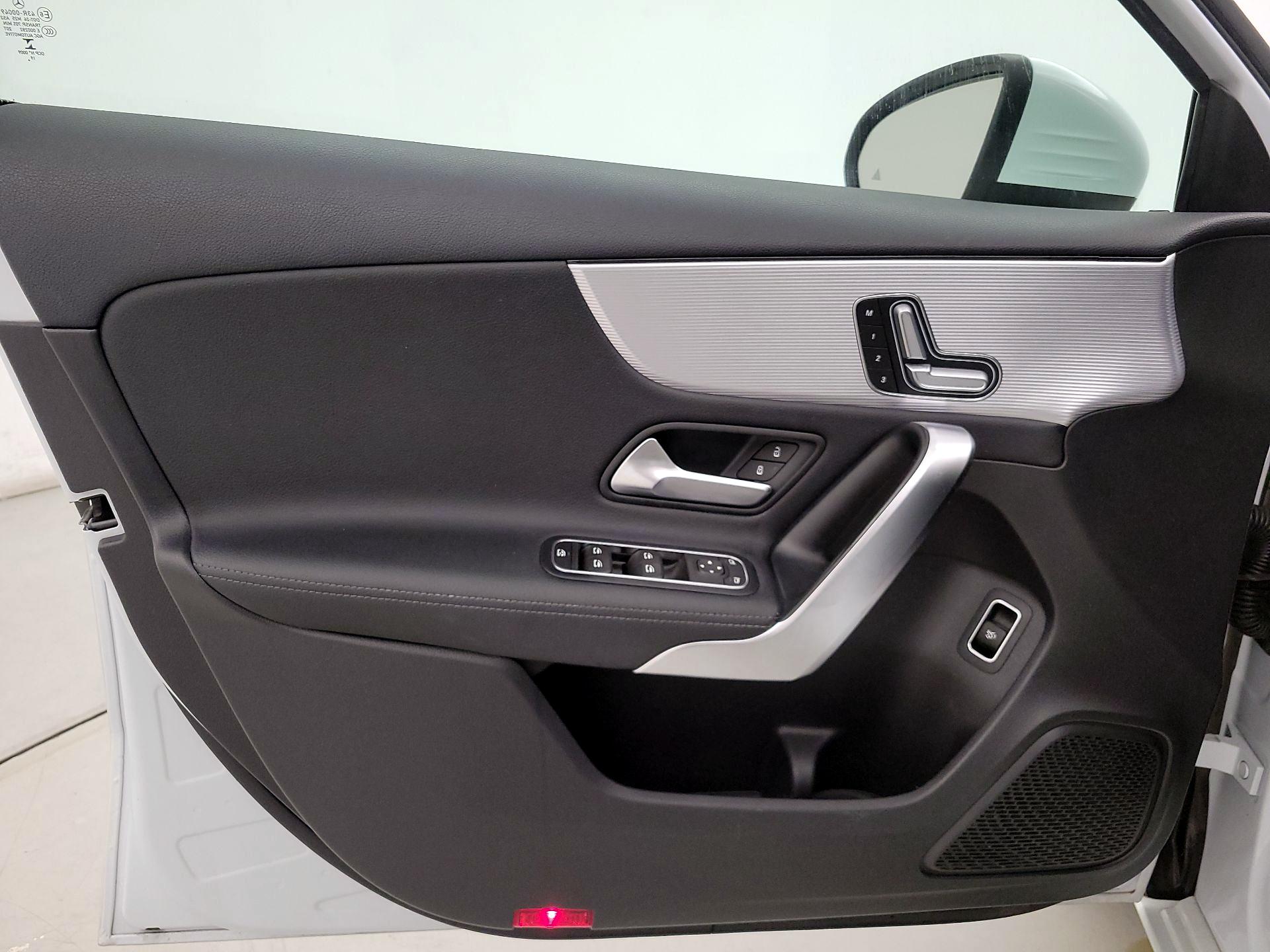 Thumbnail: 2020 Mercedes-Benz A-Class - 12