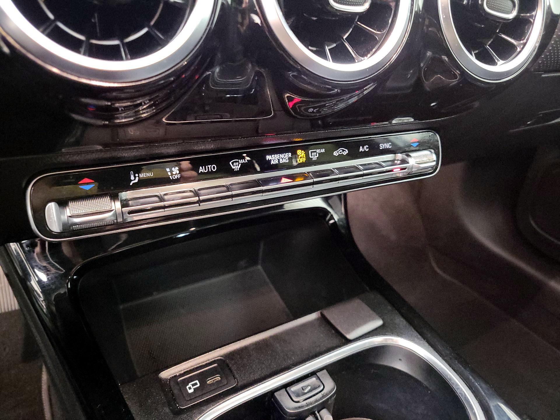 Thumbnail: 2020 Mercedes-Benz A-Class - 16