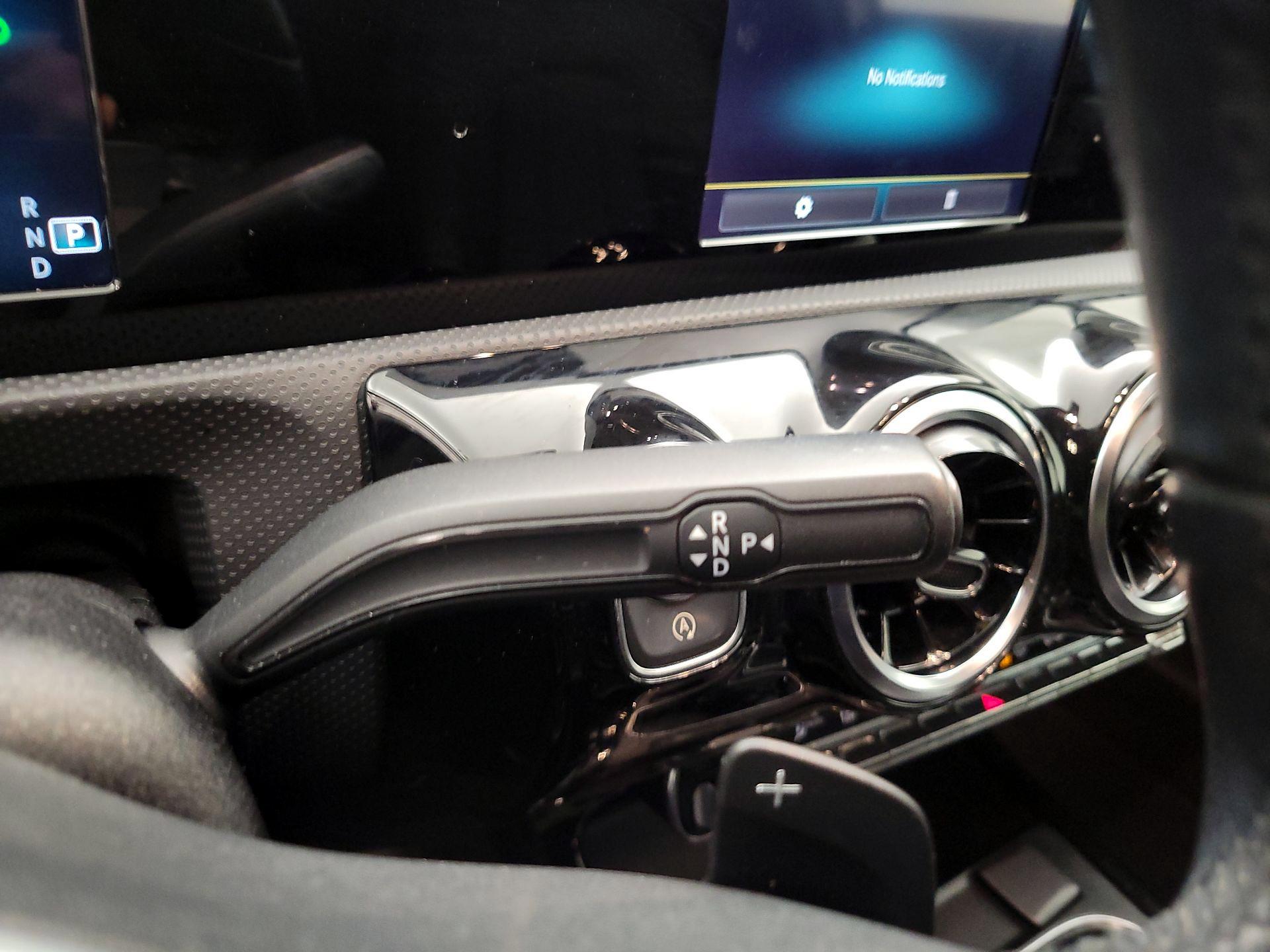 Thumbnail: 2020 Mercedes-Benz A-Class - 17