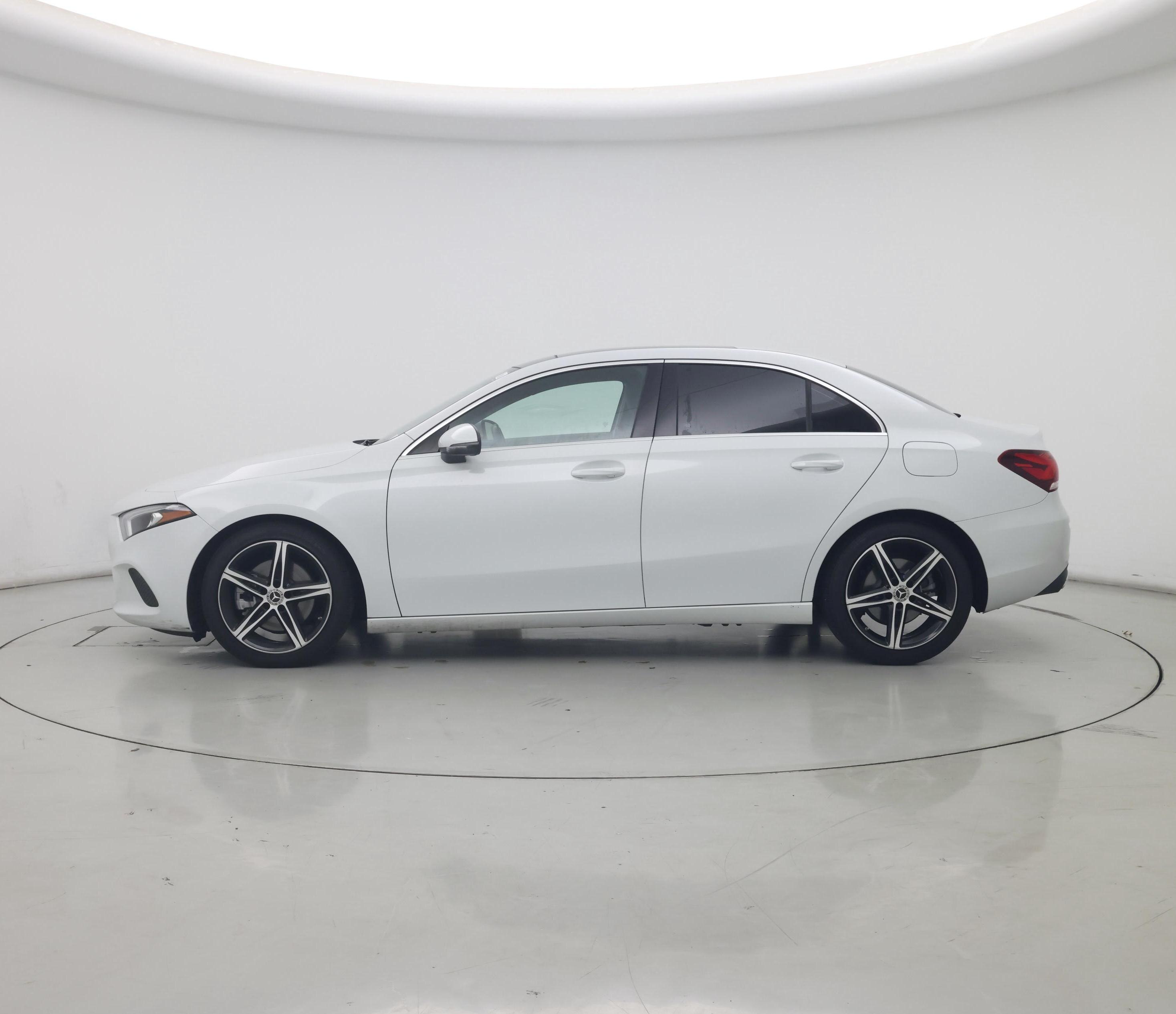 Thumbnail: 2020 Mercedes-Benz A-Class - 3