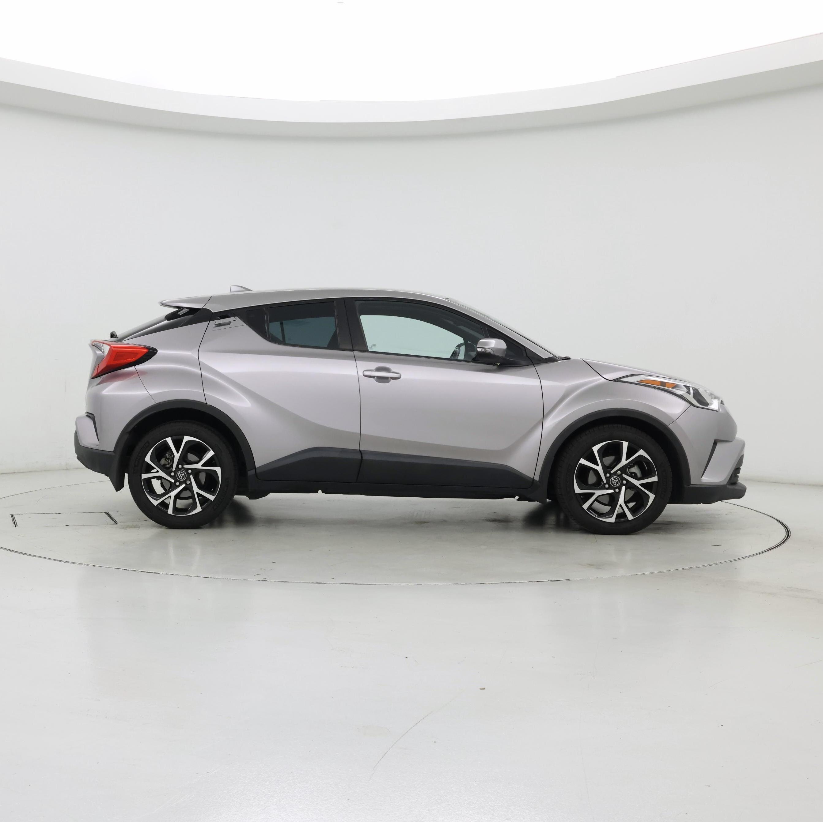 Thumbnail: 2018 Toyota C-HR - 7