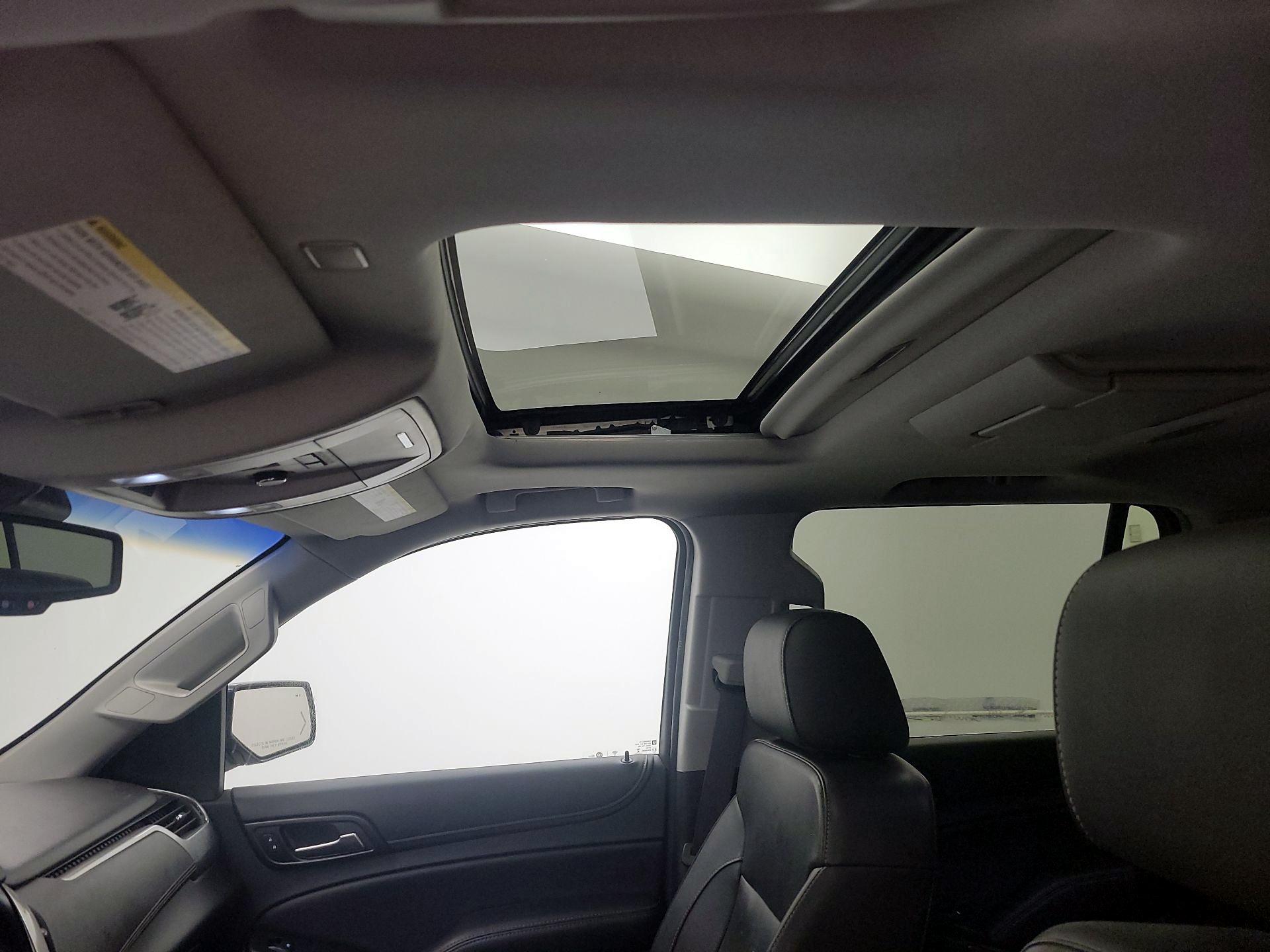 Thumbnail: 2017 Chevrolet Tahoe - 19