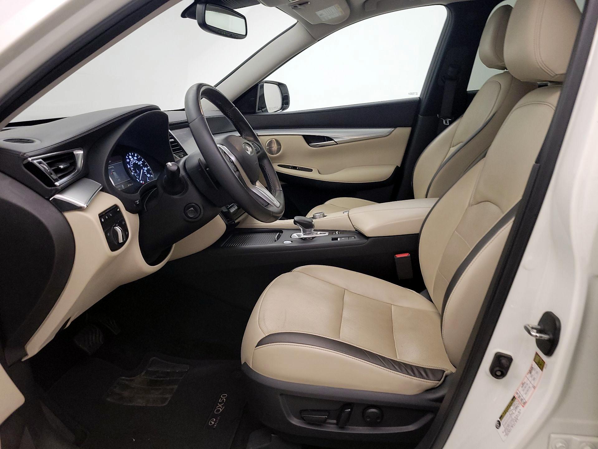 Thumbnail: 2019 INFINITI QX50 - 11