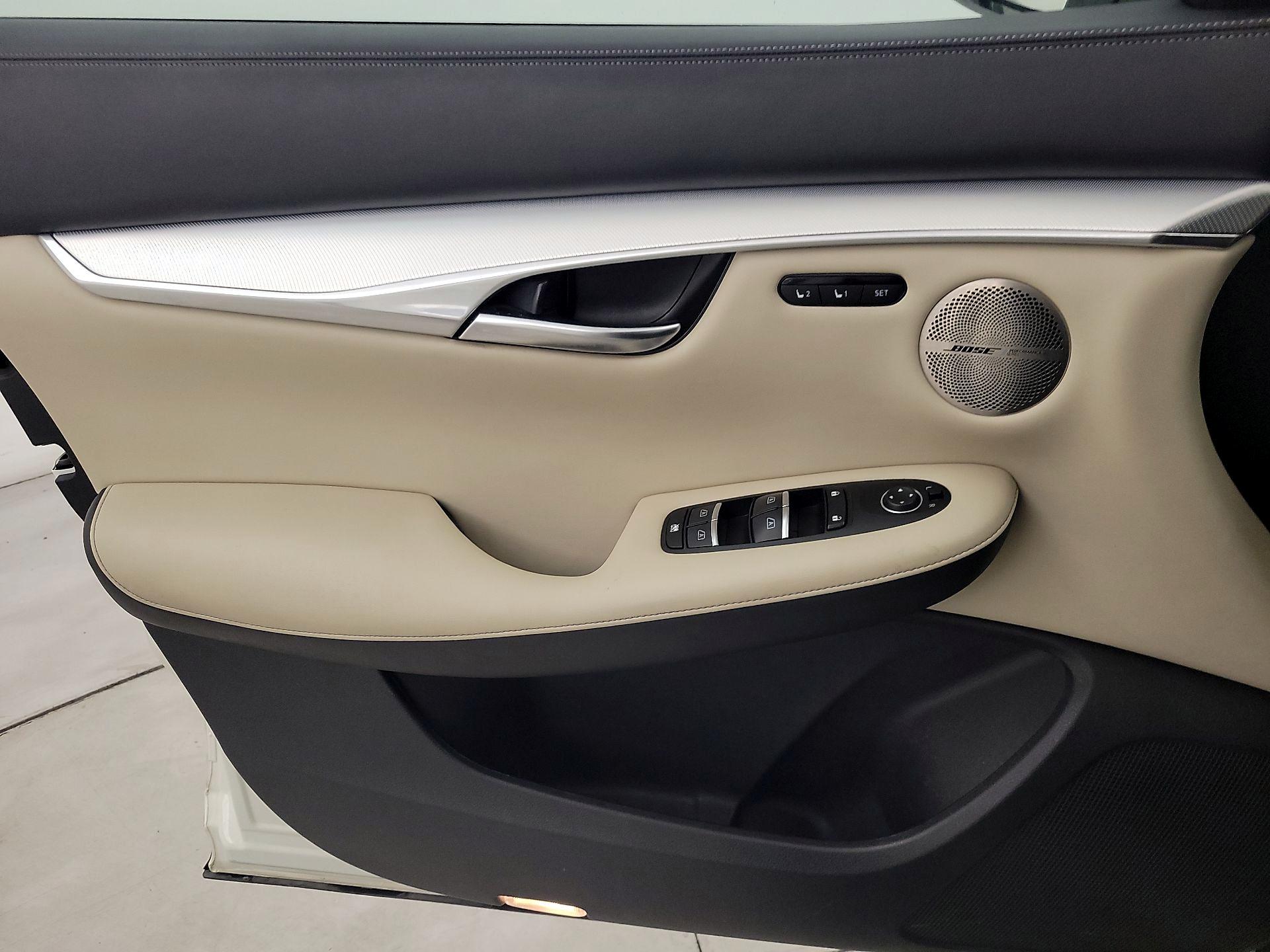 Thumbnail: 2019 INFINITI QX50 - 12