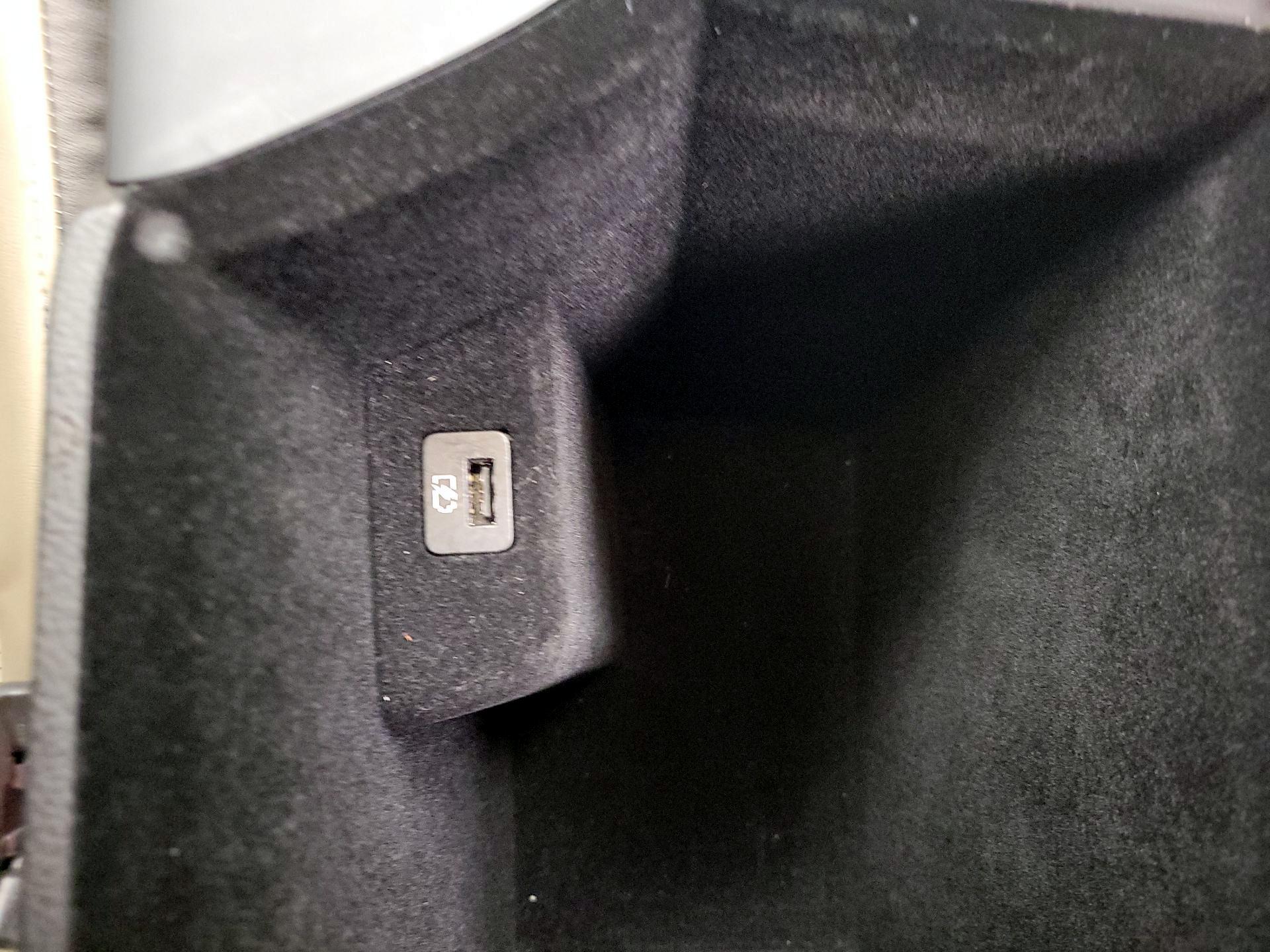 Thumbnail: 2019 INFINITI QX50 - 19