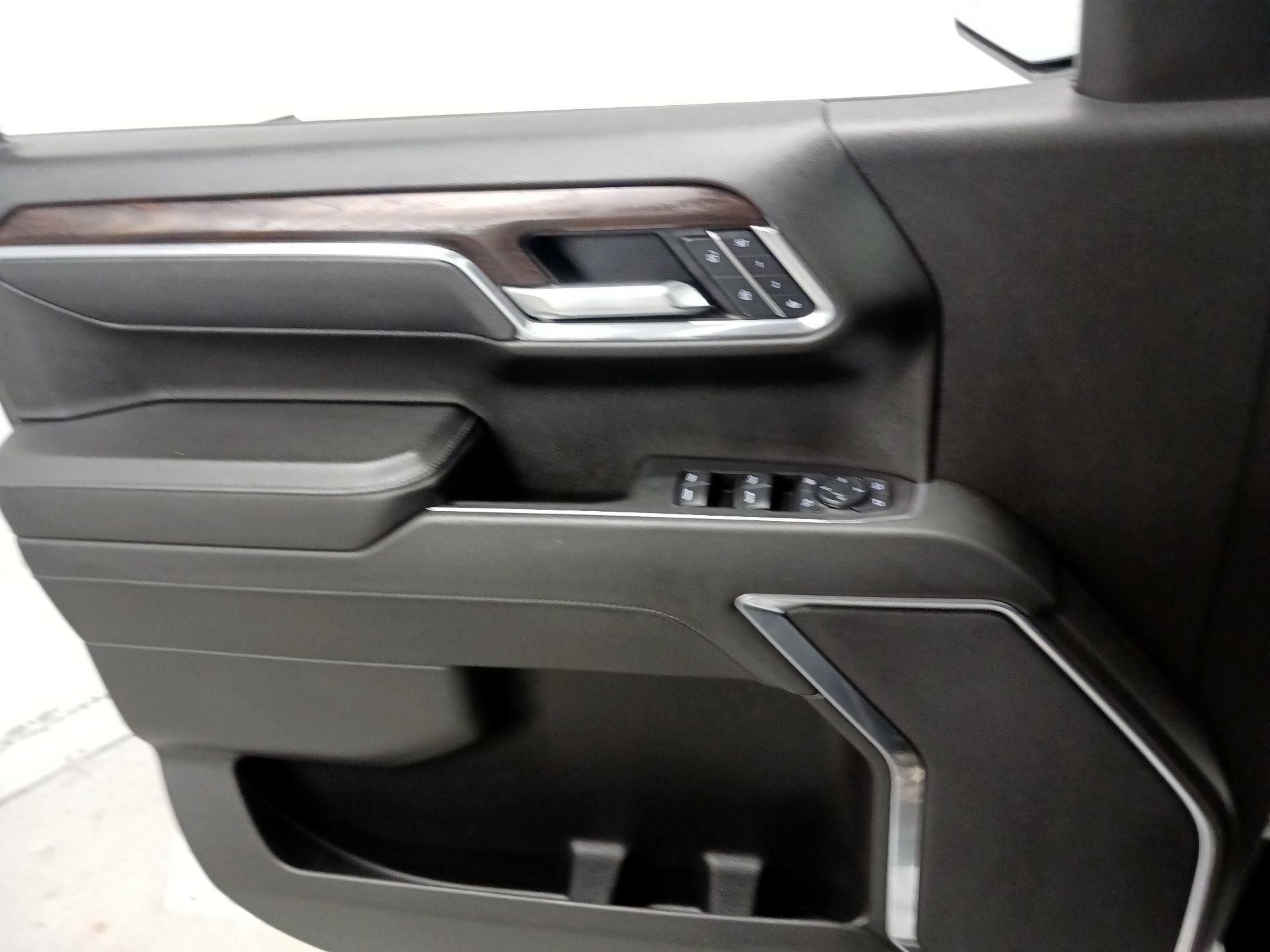 Thumbnail: 2025 GMC Sierra 1500 - 10