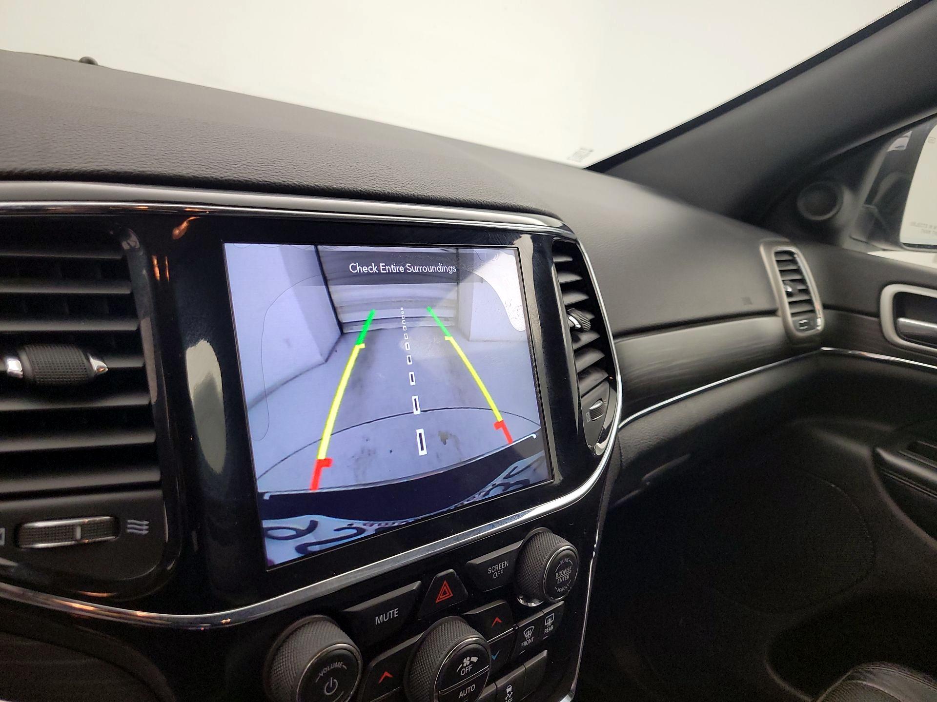 Thumbnail: 2021 Jeep Grand Cherokee - 14