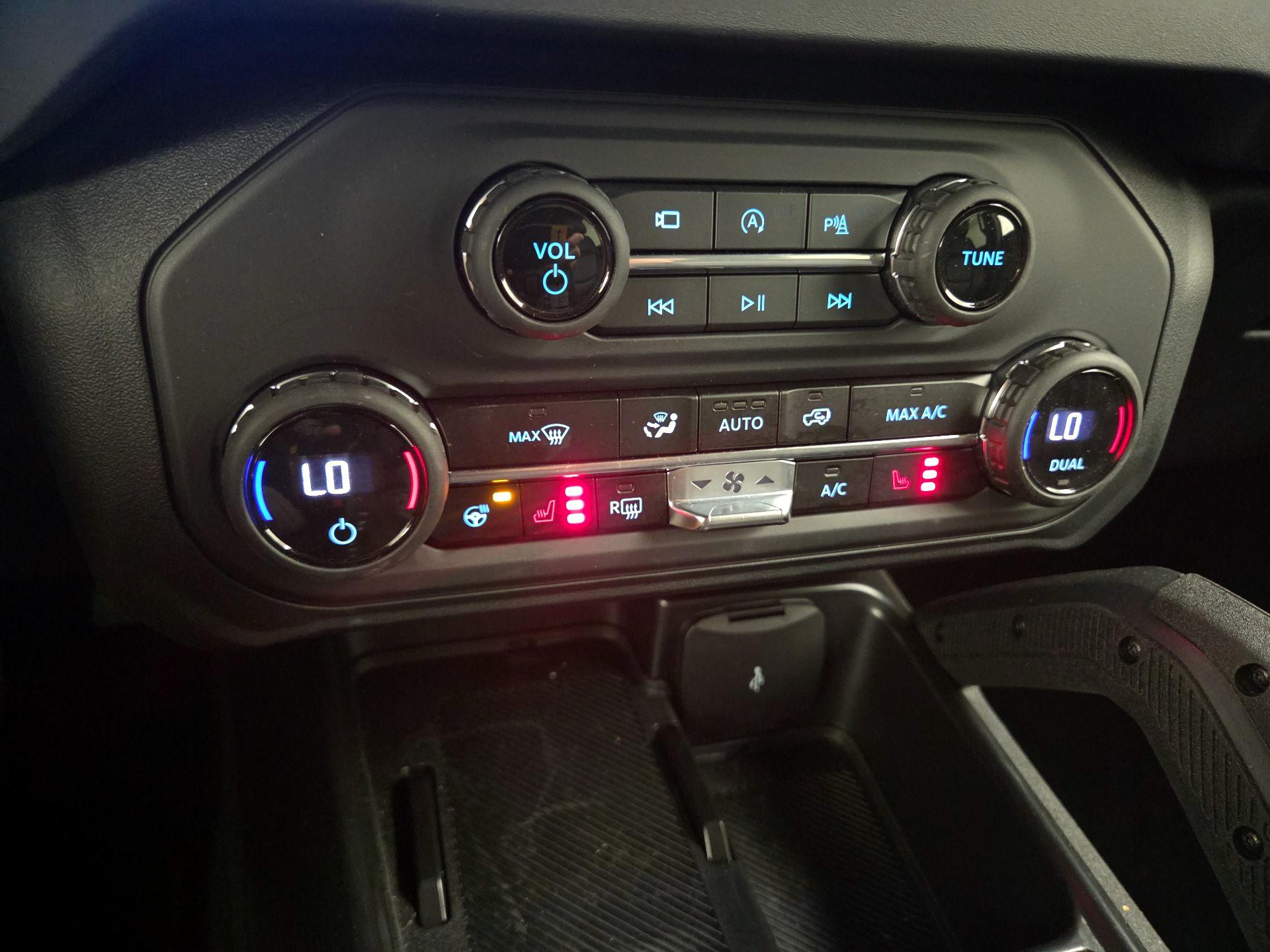 Thumbnail: 2025 Ford Bronco - 17