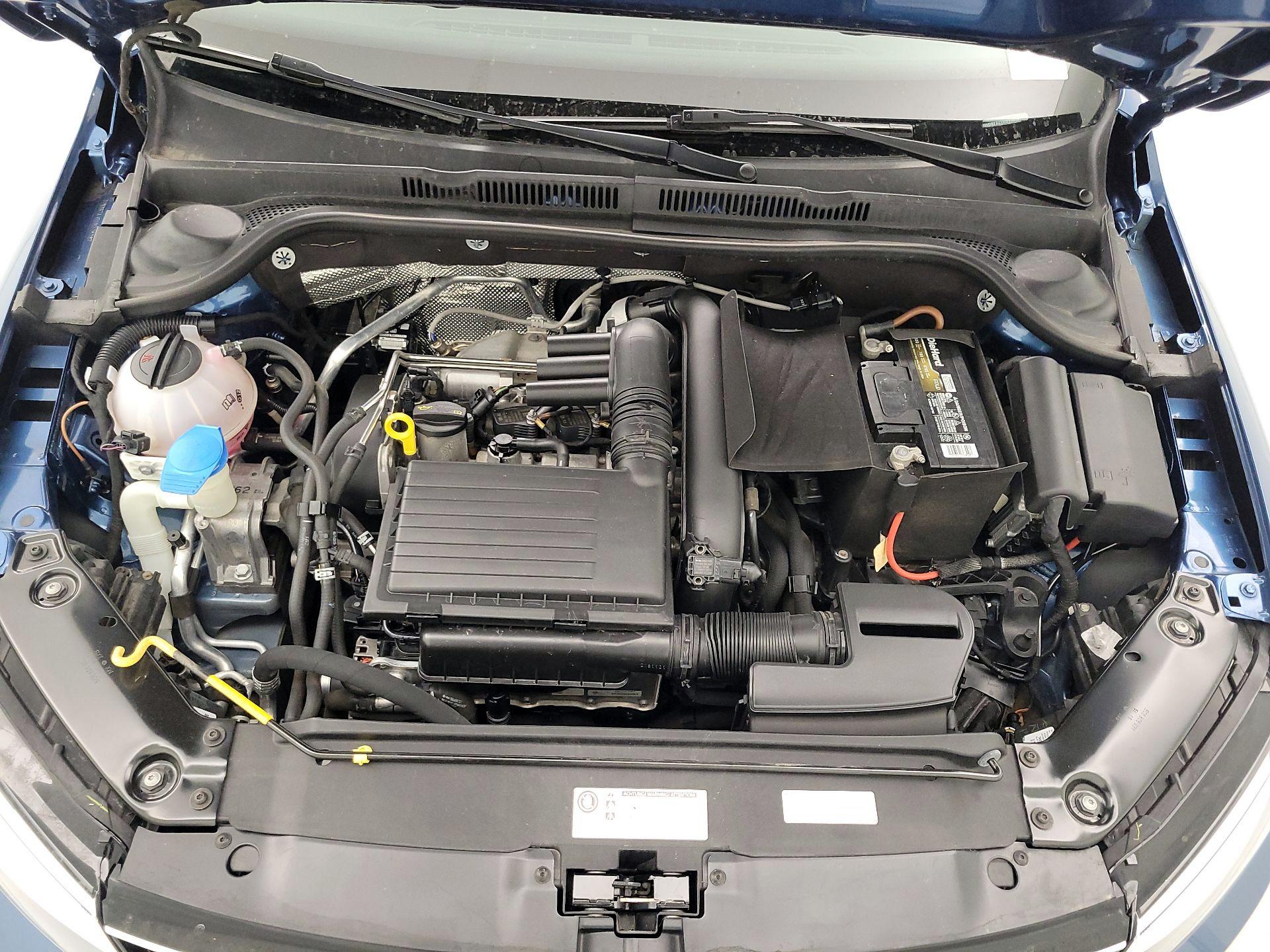 Thumbnail: 2017 Volkswagen Jetta - 20