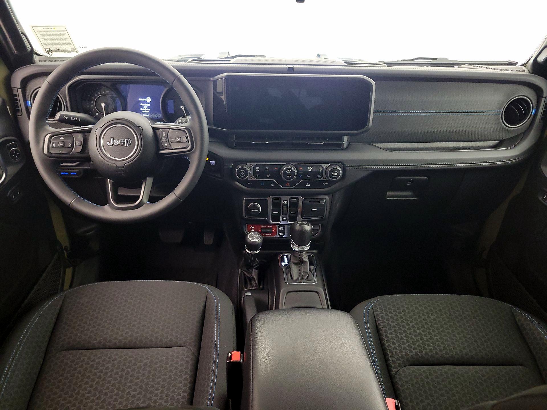 Thumbnail: 2025 Jeep Wrangler - 9