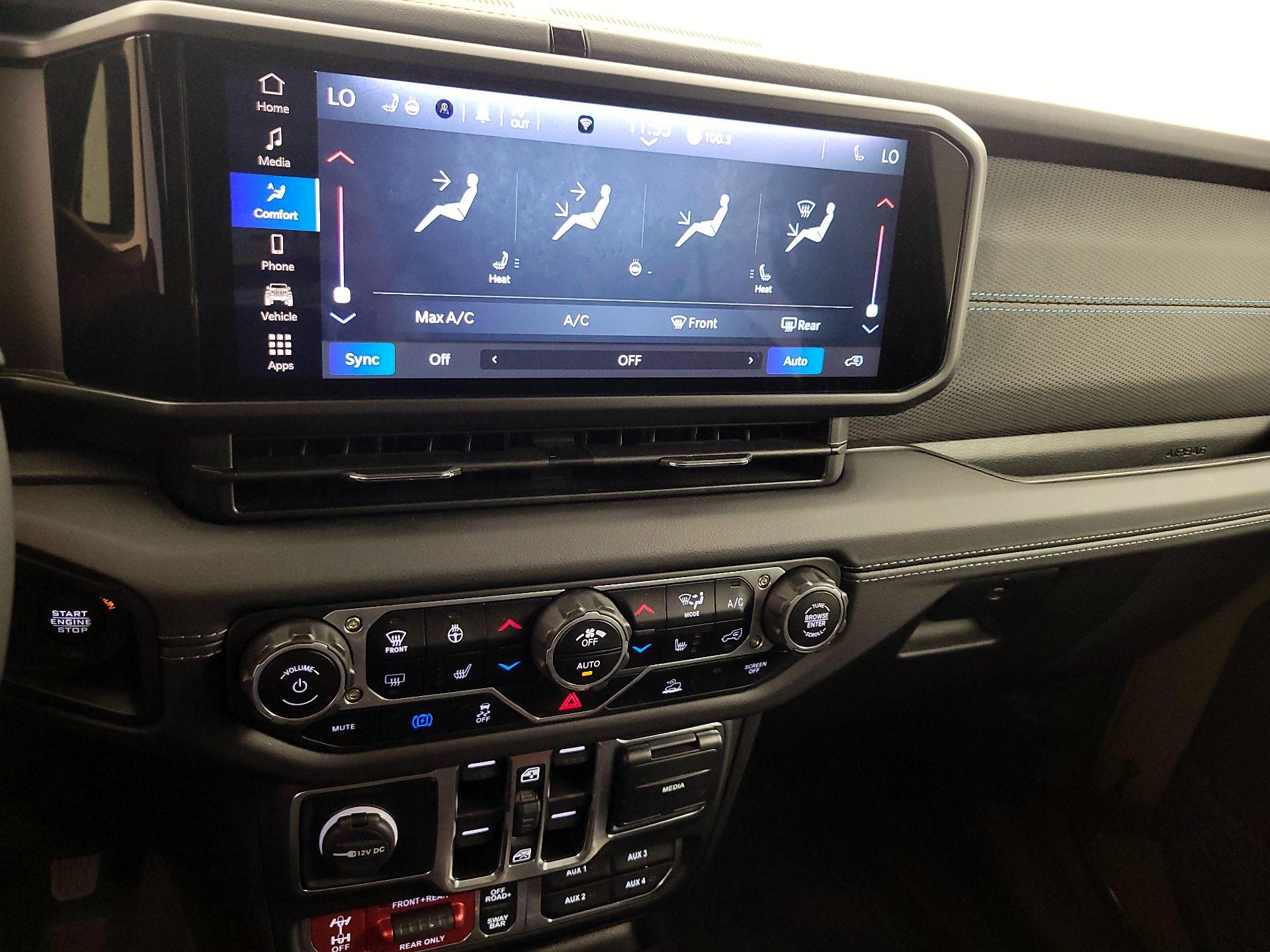 Thumbnail: 2025 Jeep Wrangler - 16