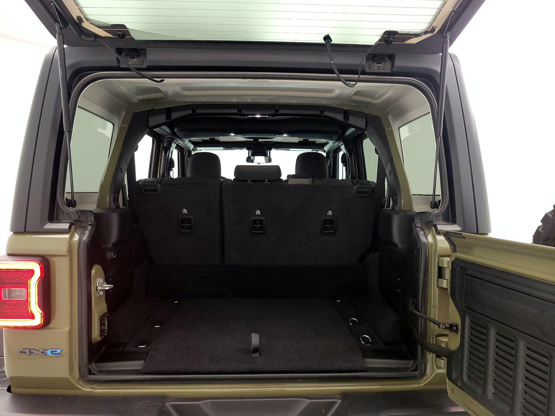 Thumbnail: 2025 Jeep Wrangler - 20