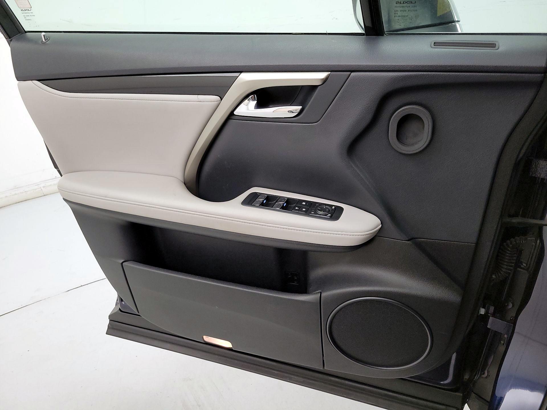 Thumbnail: 2020 Lexus RX - 12