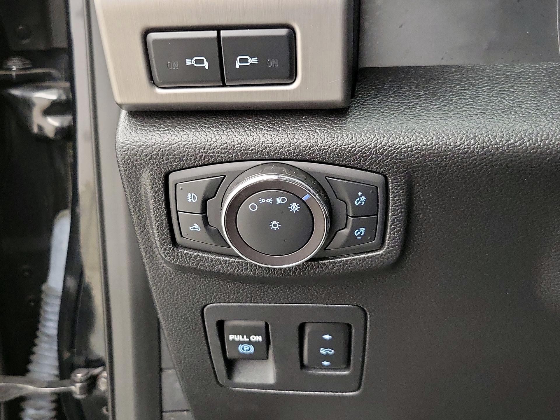 Thumbnail: 2018 Ford F-150 - 13