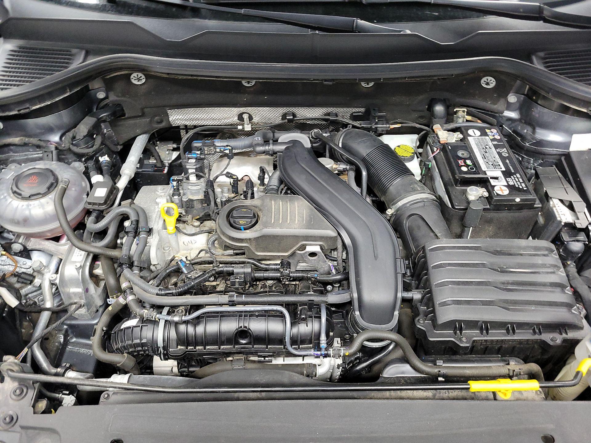 Thumbnail: 2022 Volkswagen Taos - 15