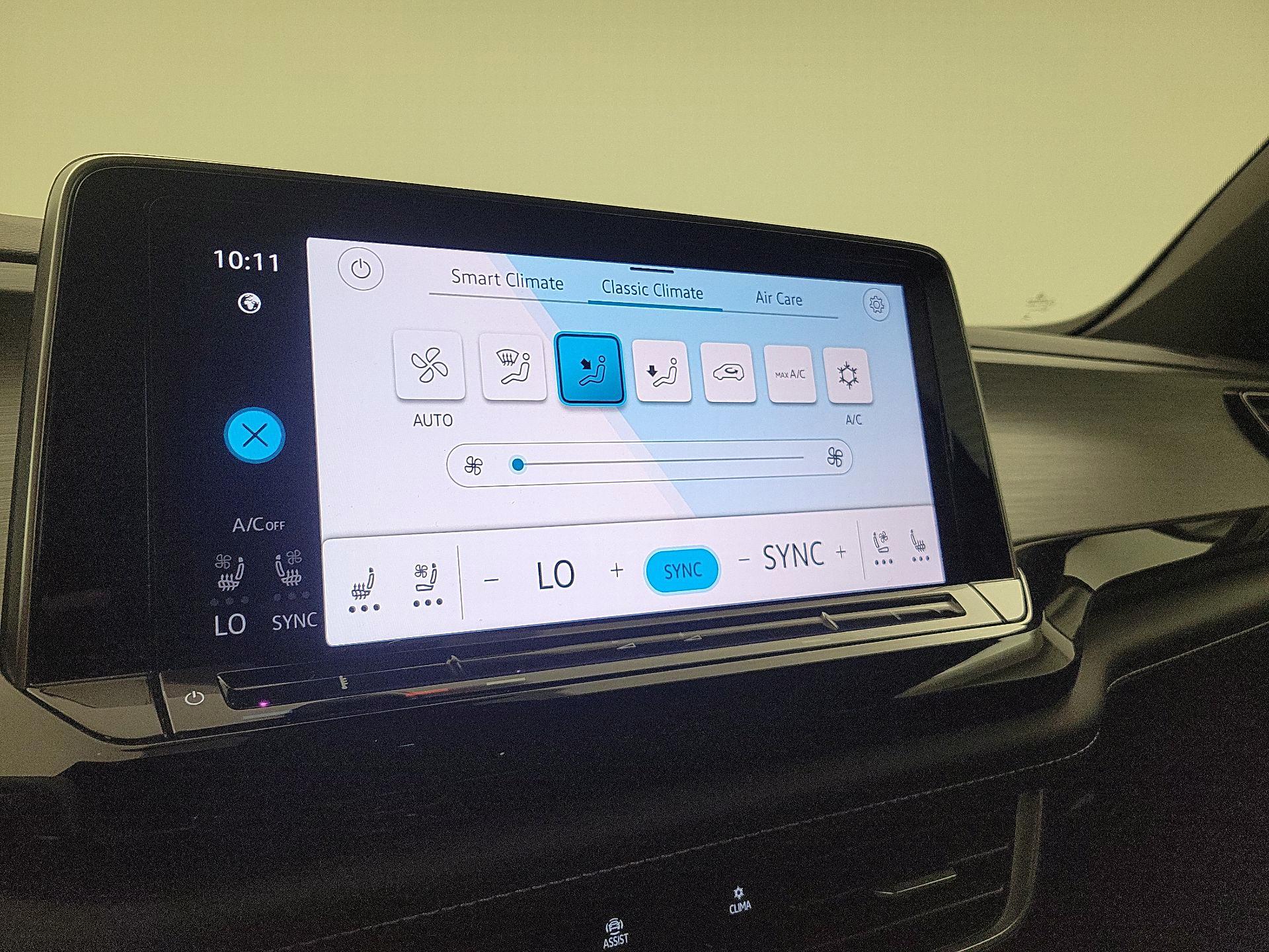 Thumbnail: 2024 Volkswagen Atlas - 17