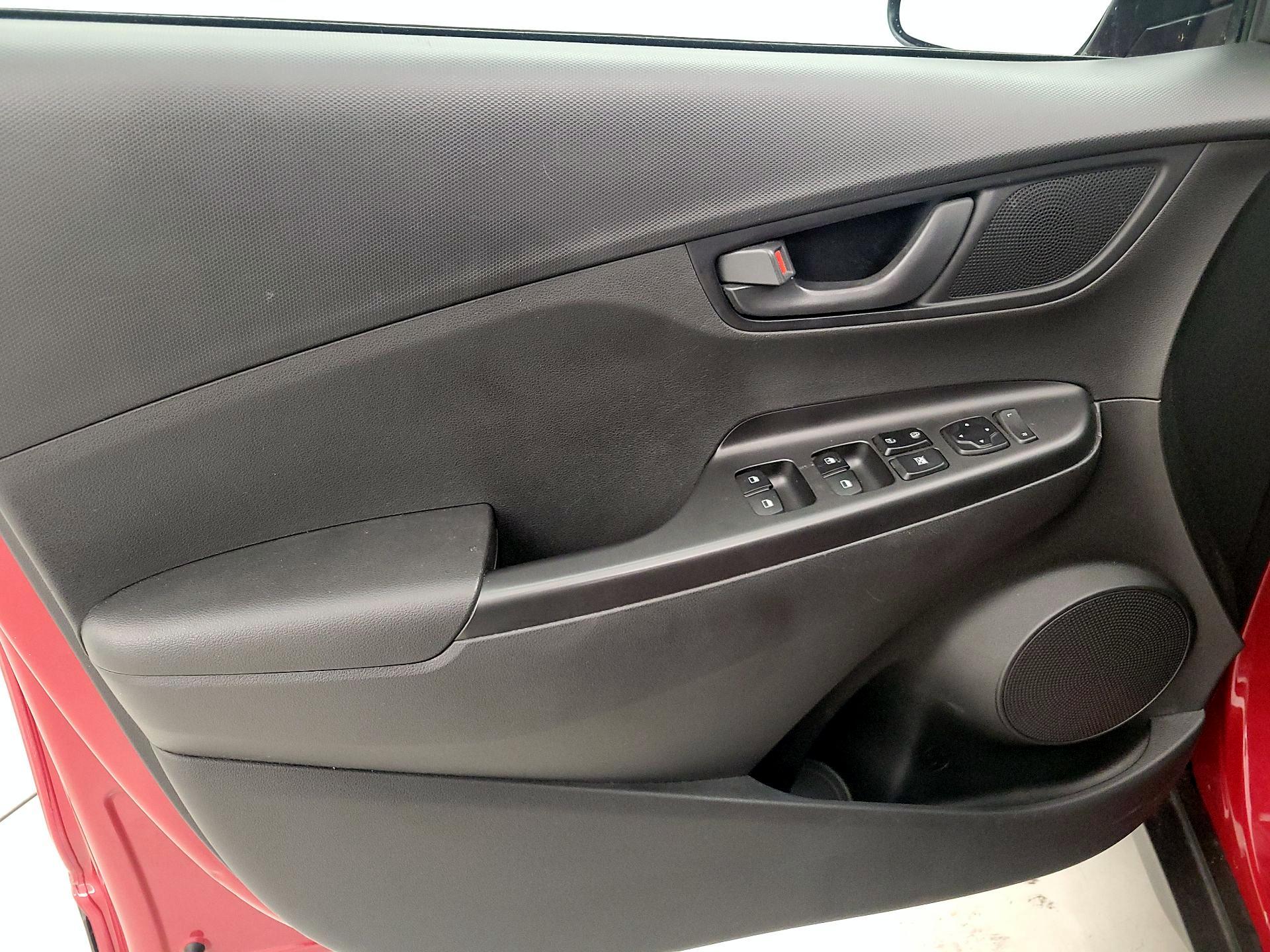 Thumbnail: 2019 Hyundai Kona - 12