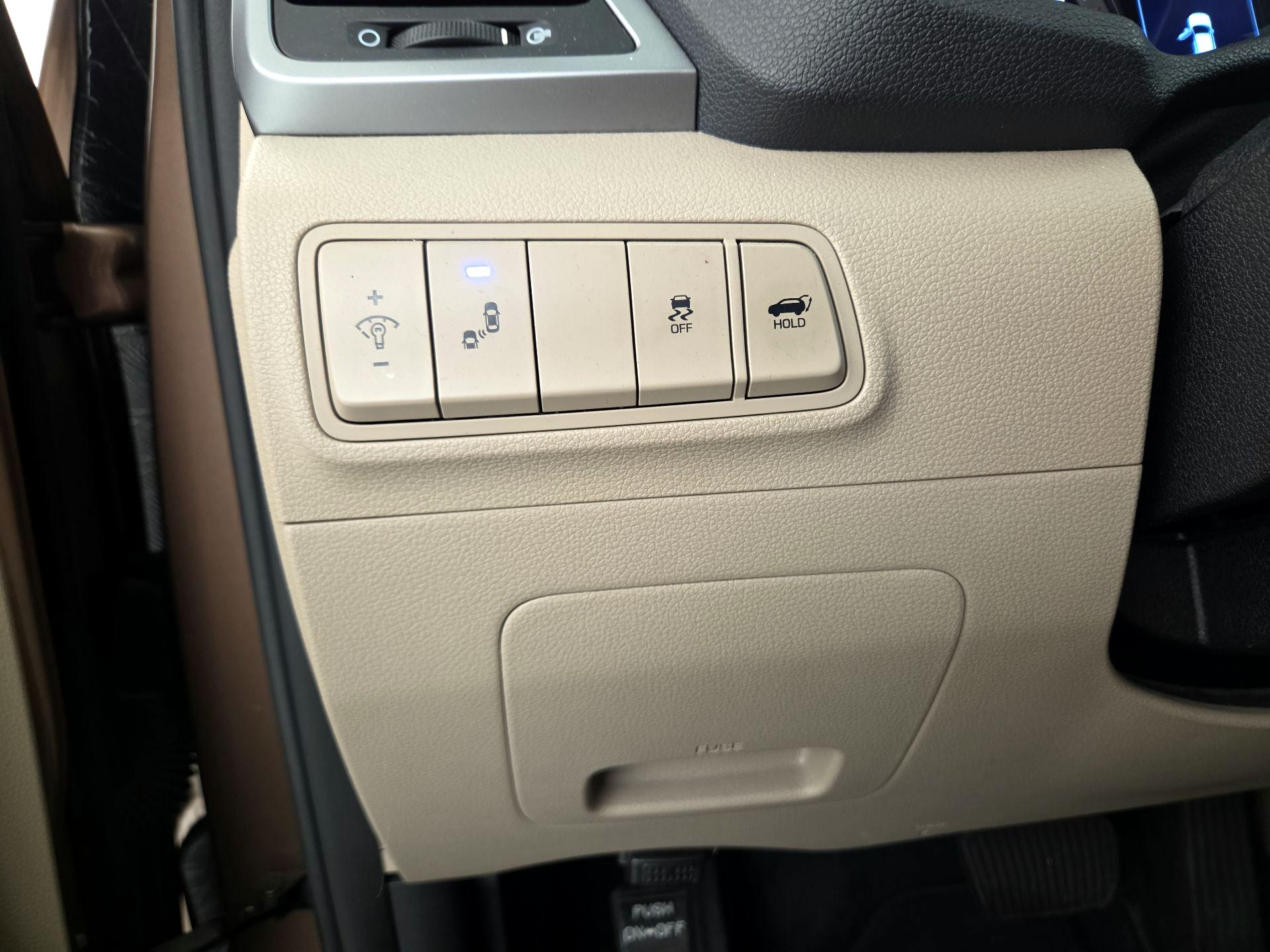 Thumbnail: 2016 Hyundai Tucson - 13