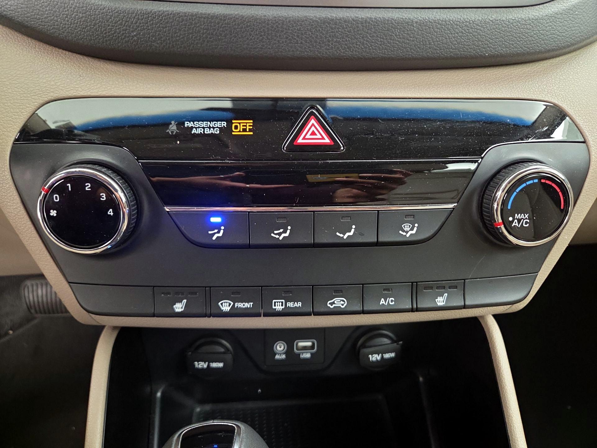 Thumbnail: 2016 Hyundai Tucson - 16