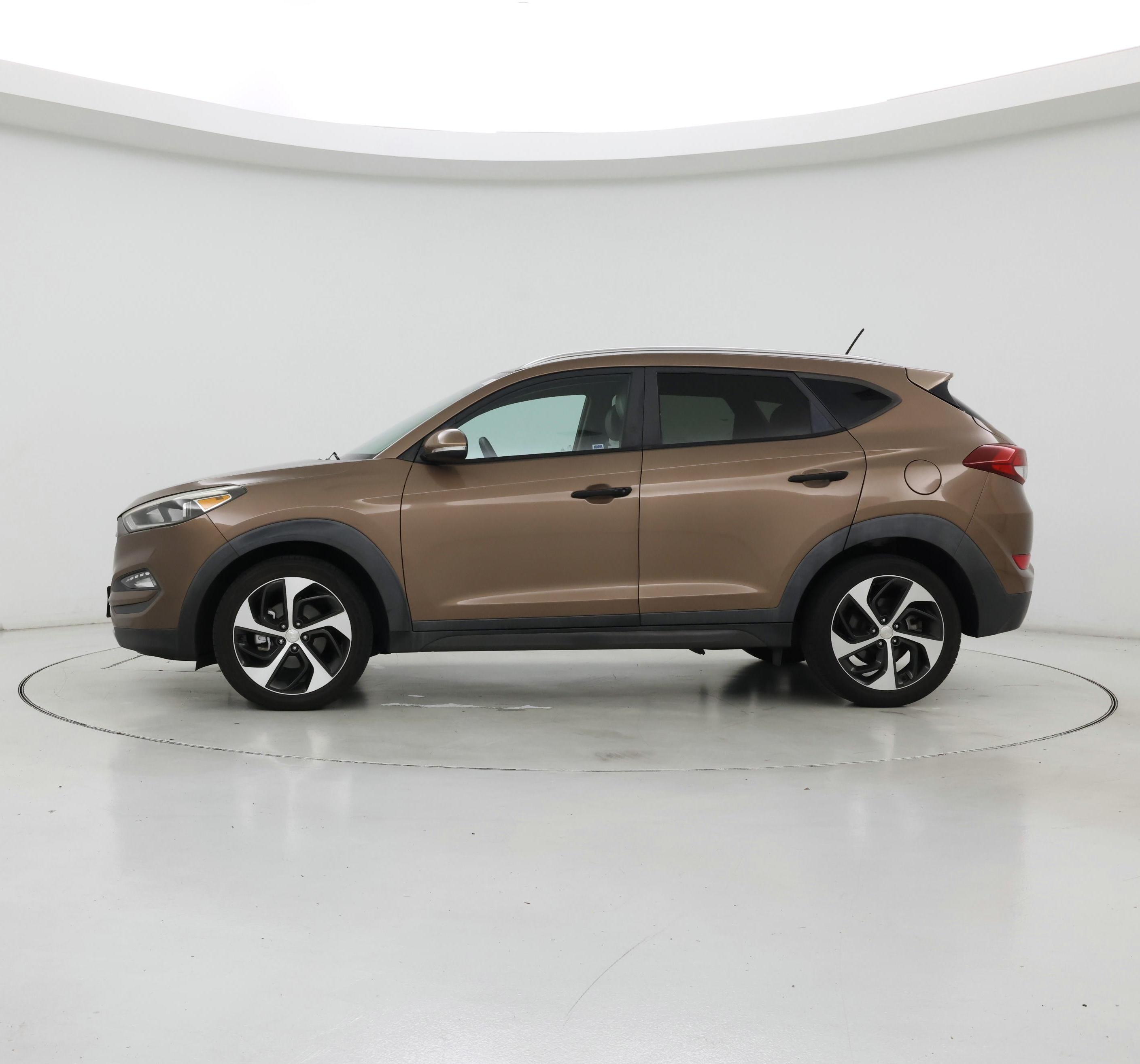 Thumbnail: 2016 Hyundai Tucson - 3