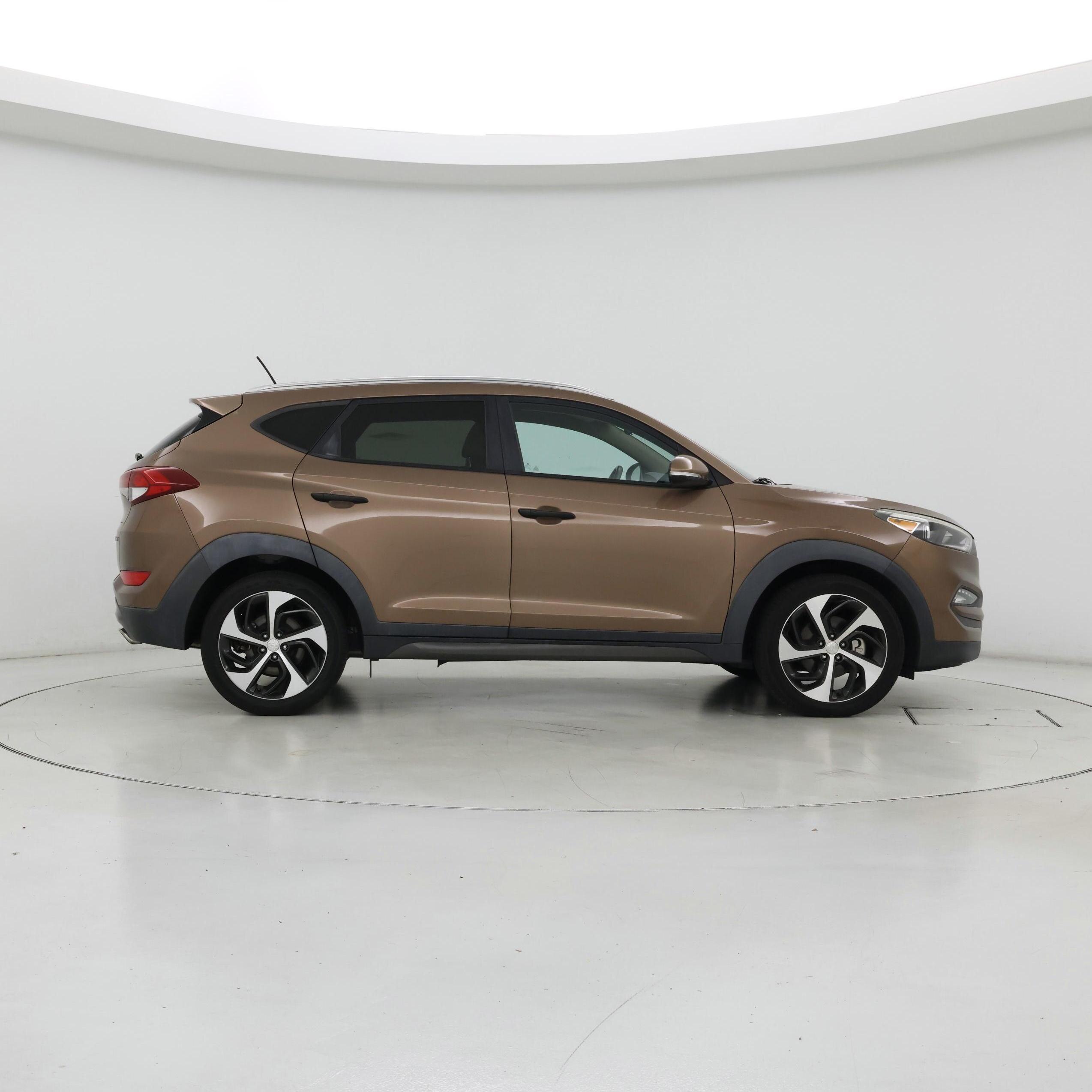 Thumbnail: 2016 Hyundai Tucson - 7
