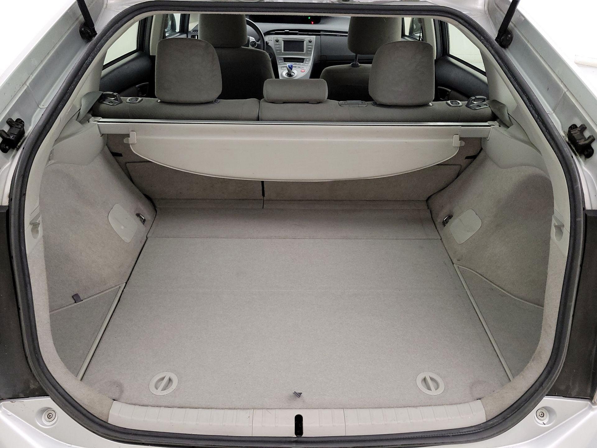 Thumbnail: 2015 Toyota Prius - 20