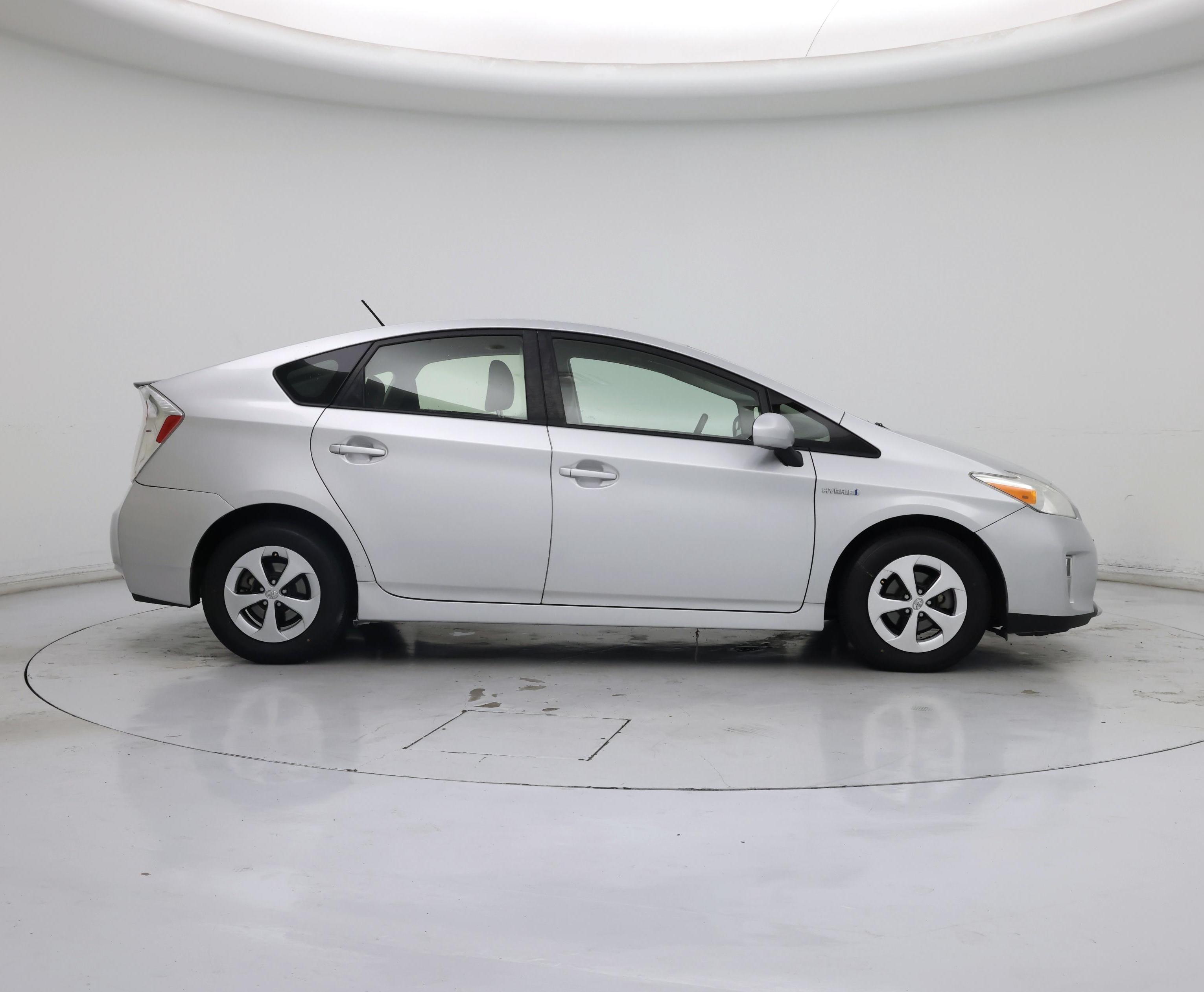 Thumbnail: 2015 Toyota Prius - 7