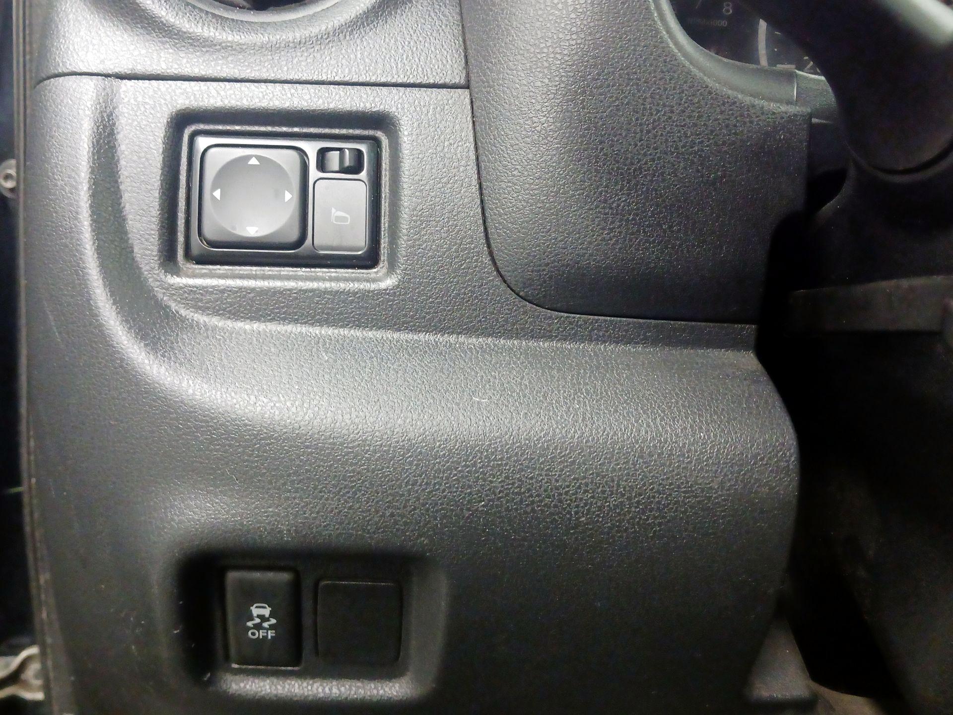 Thumbnail: 2017 Nissan Versa - 13