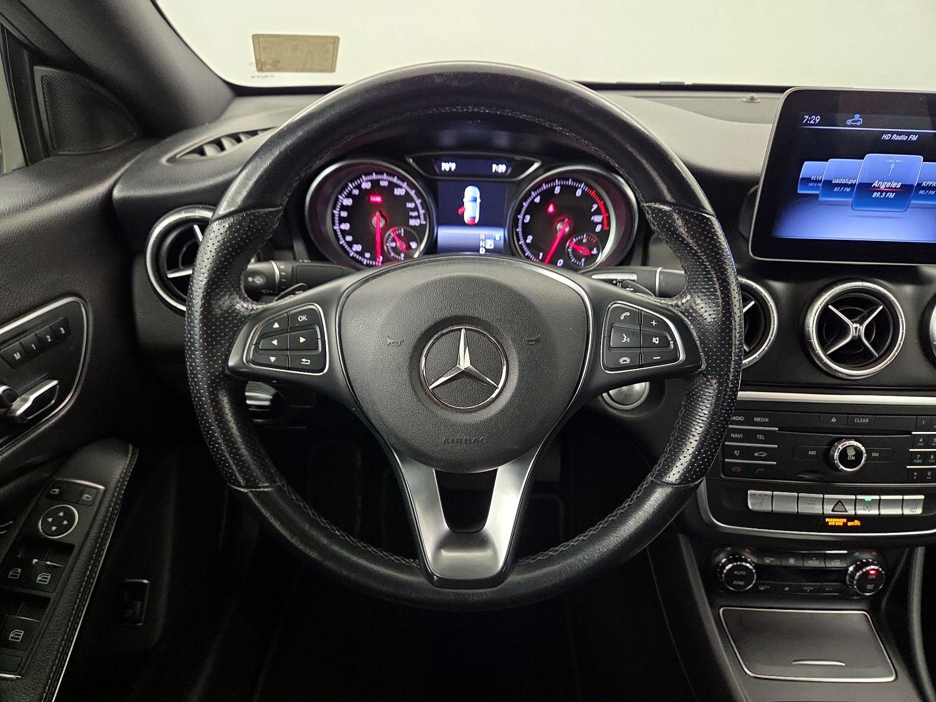 Thumbnail: 2019 Mercedes-Benz CLA - 10