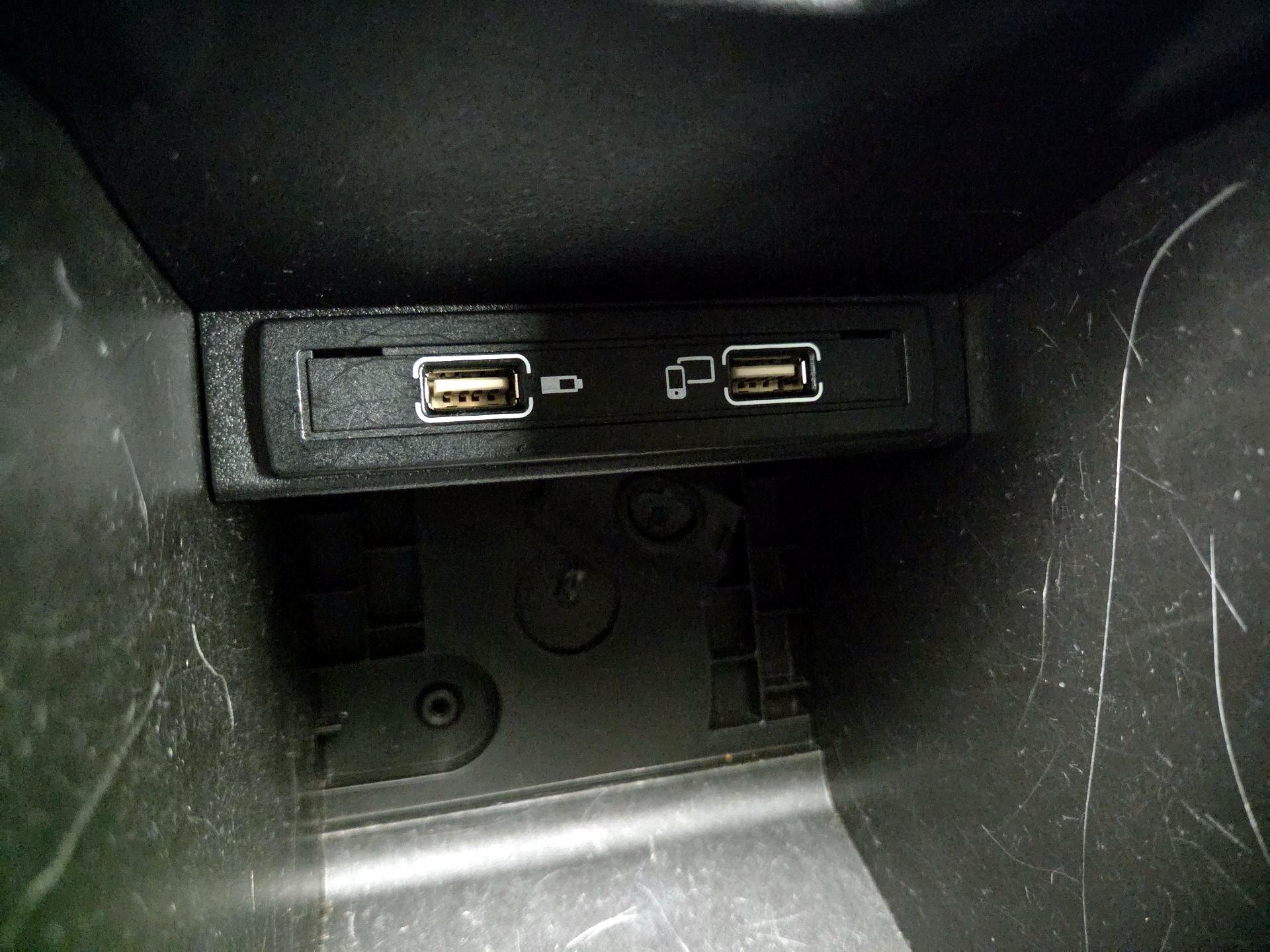 Thumbnail: 2019 Mercedes-Benz CLA - 18